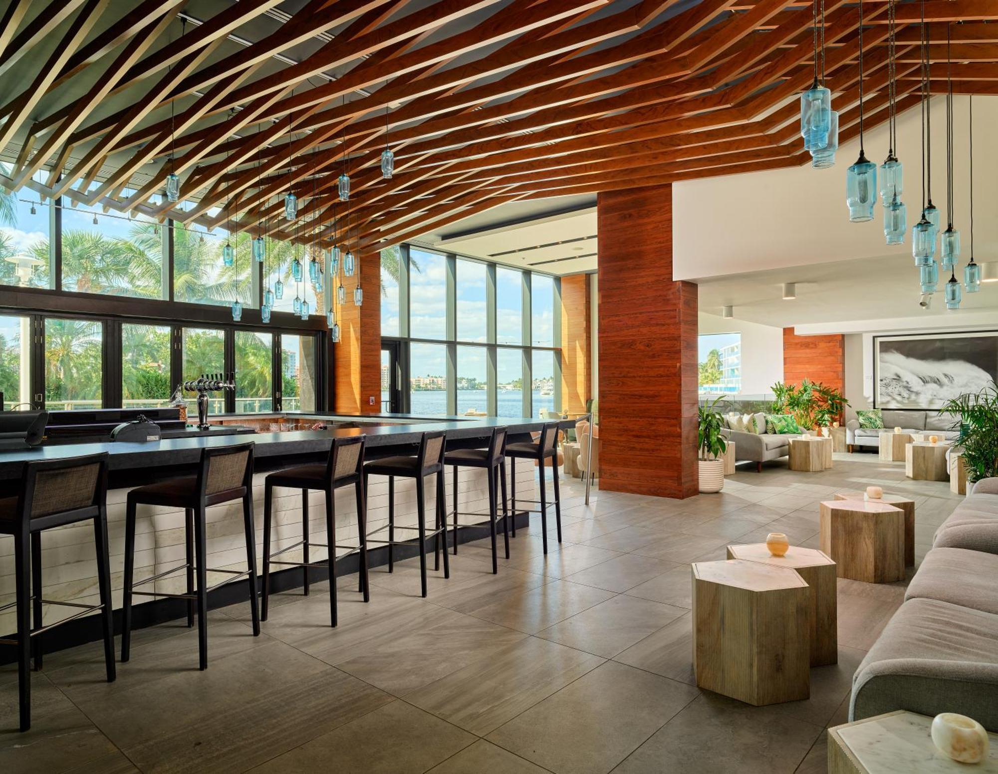 Resort Waterstone & Marina Boca Raton, Curio Collection By Hilton