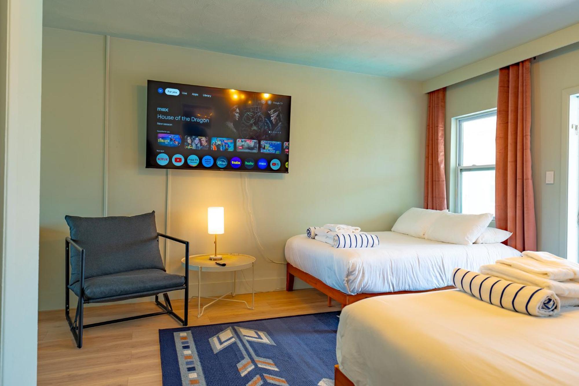 Tropical Breeze Apartment Clearwater Beach