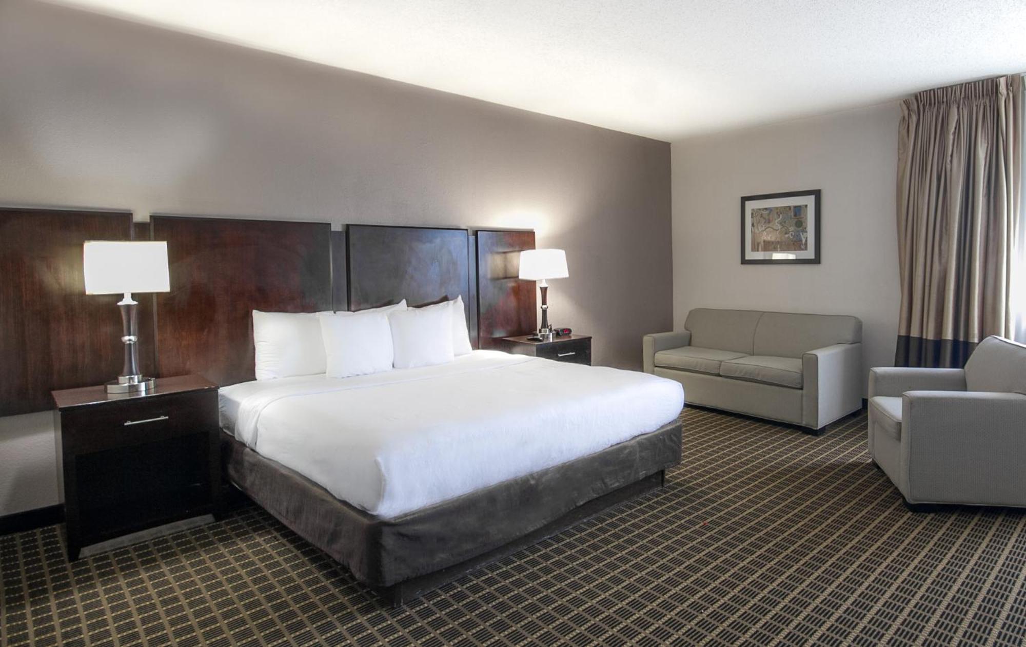 Clarion & Miami International Airport