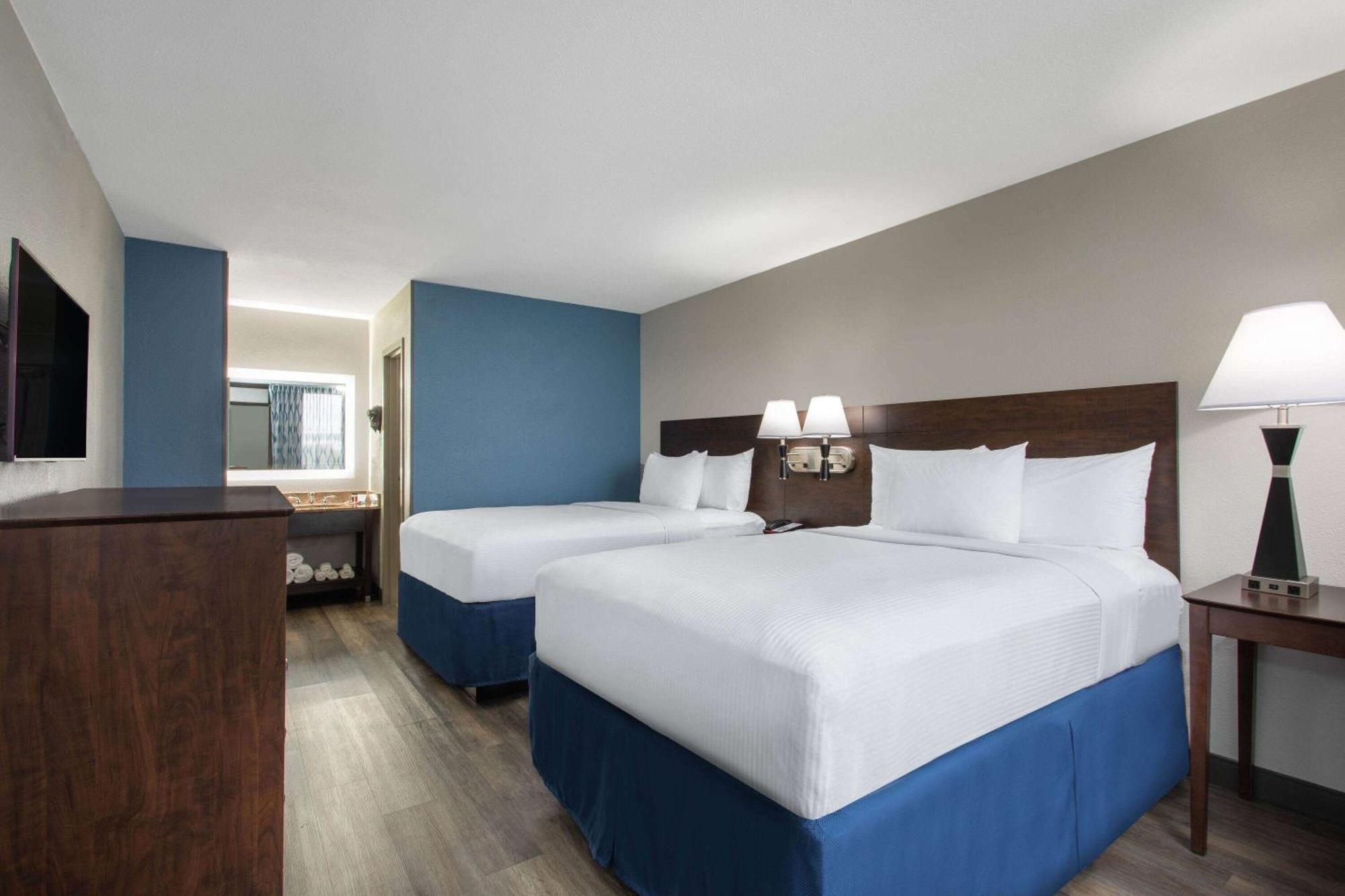 Days By Wyndham Orlando Conv. Center/international Dr Hotel 2*