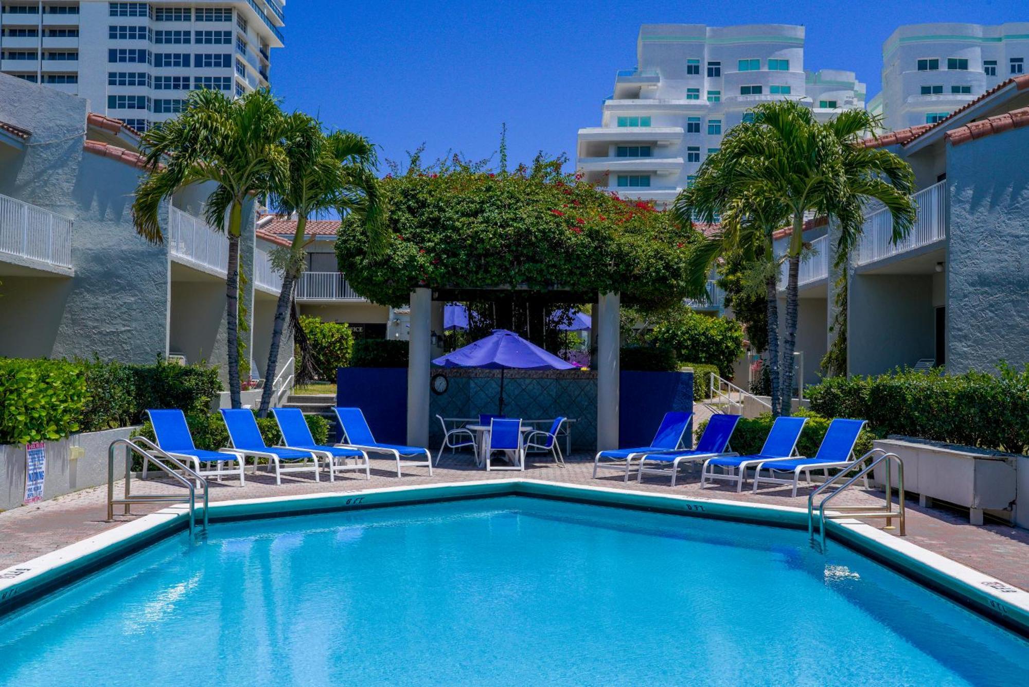 Ventura At Hotel 3*