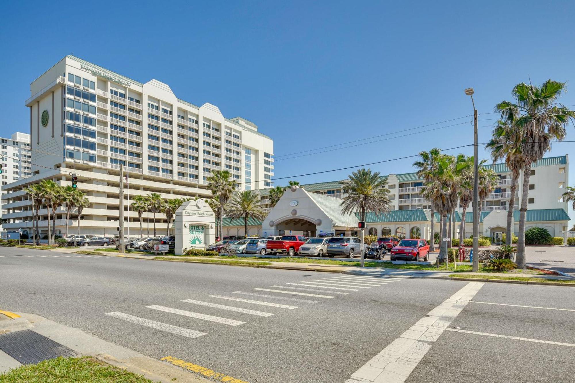 Apartment Beachfront Daytona Vacation With Balcony Daytona Beach