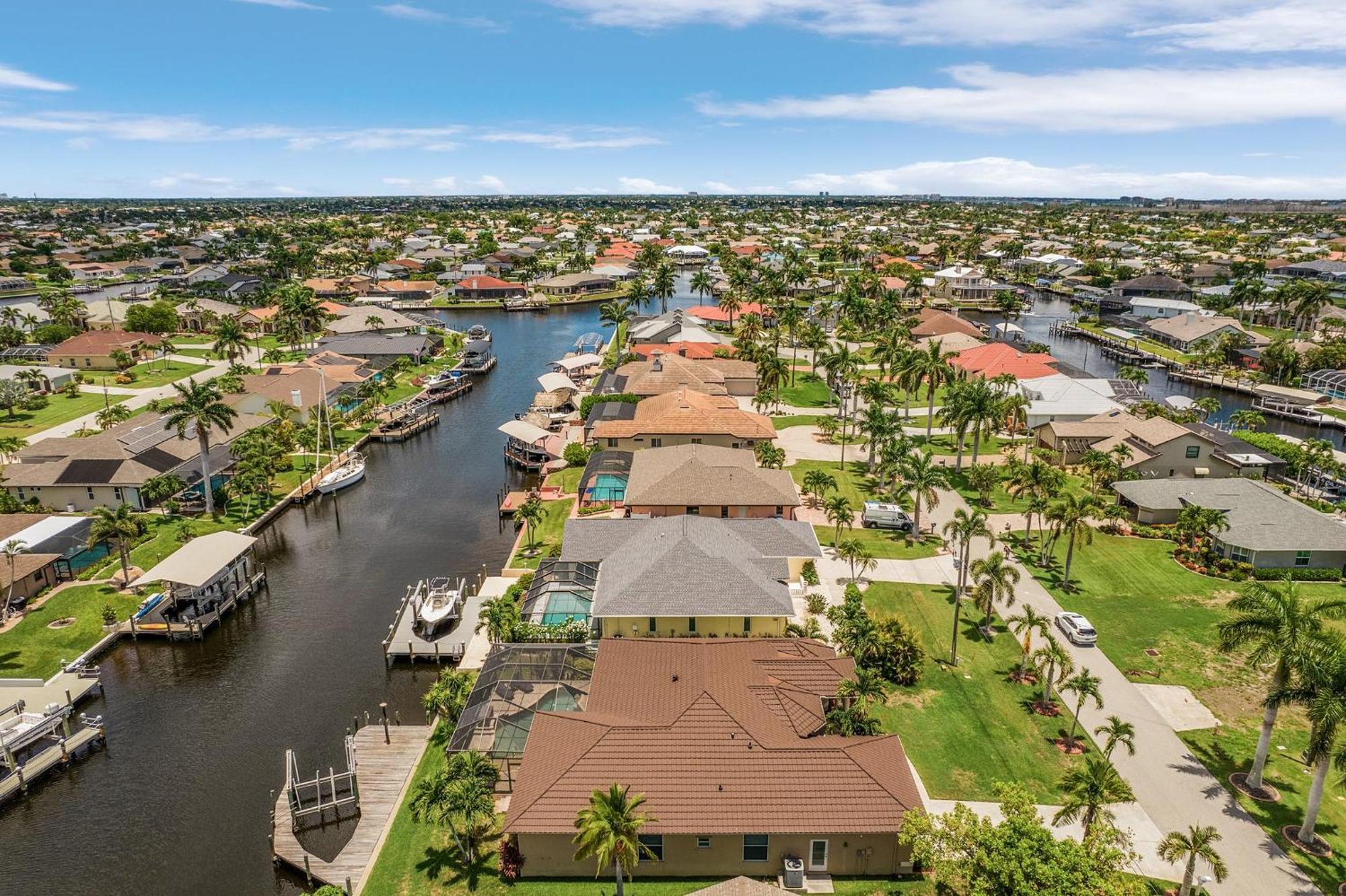 Ocean Drive Sw Cape - Waterfront Private Locally Owned & Managed, Fair & Honest Pricing * Cape Coral