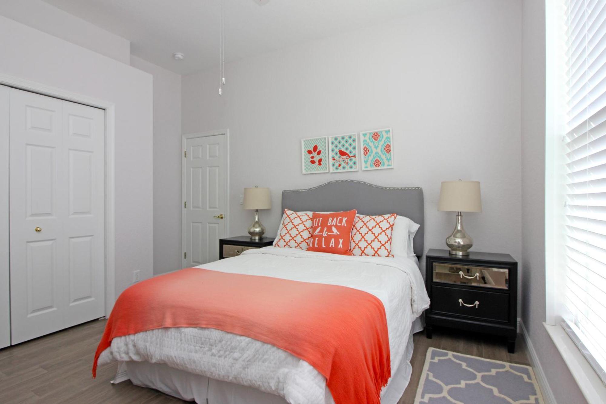 Ocean Drive Sw Cape - Waterfront Private Locally Owned & Managed, Fair & Honest Pricing Villa
