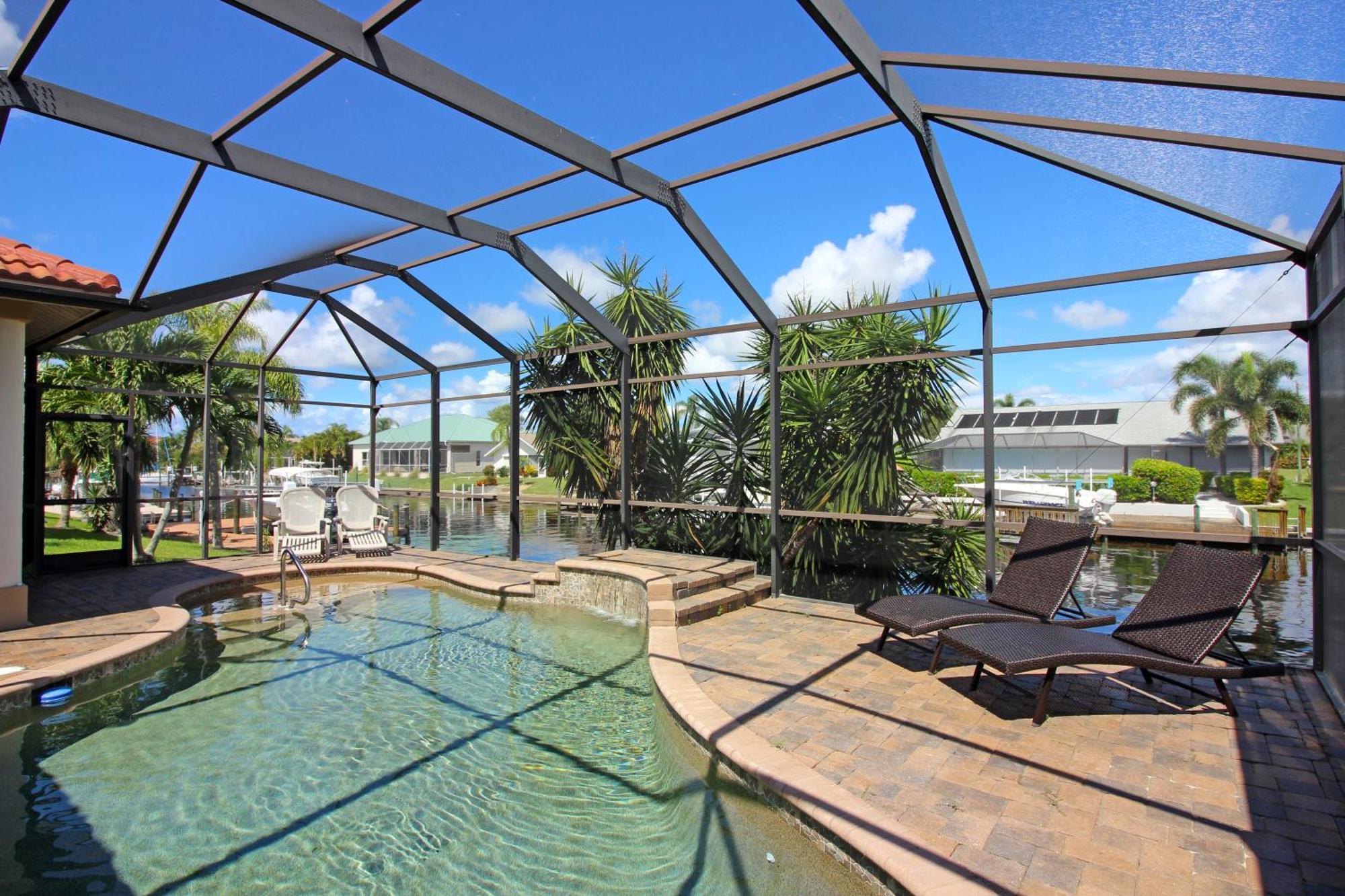 Ocean Drive Sw Cape - Waterfront Private Locally Owned & Managed, Fair & Honest Pricing * Cape Coral