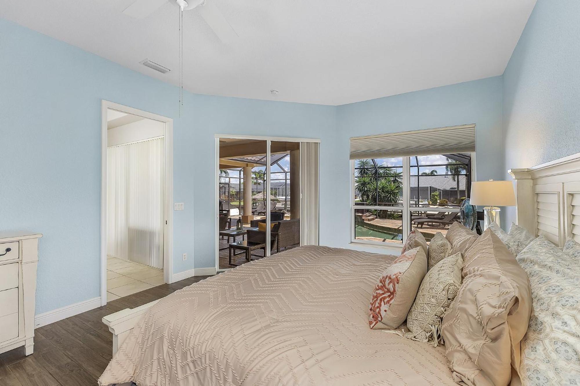 Villa Ocean Drive Sw Cape - Waterfront Private Locally Owned & Managed, Fair & Honest Pricing *