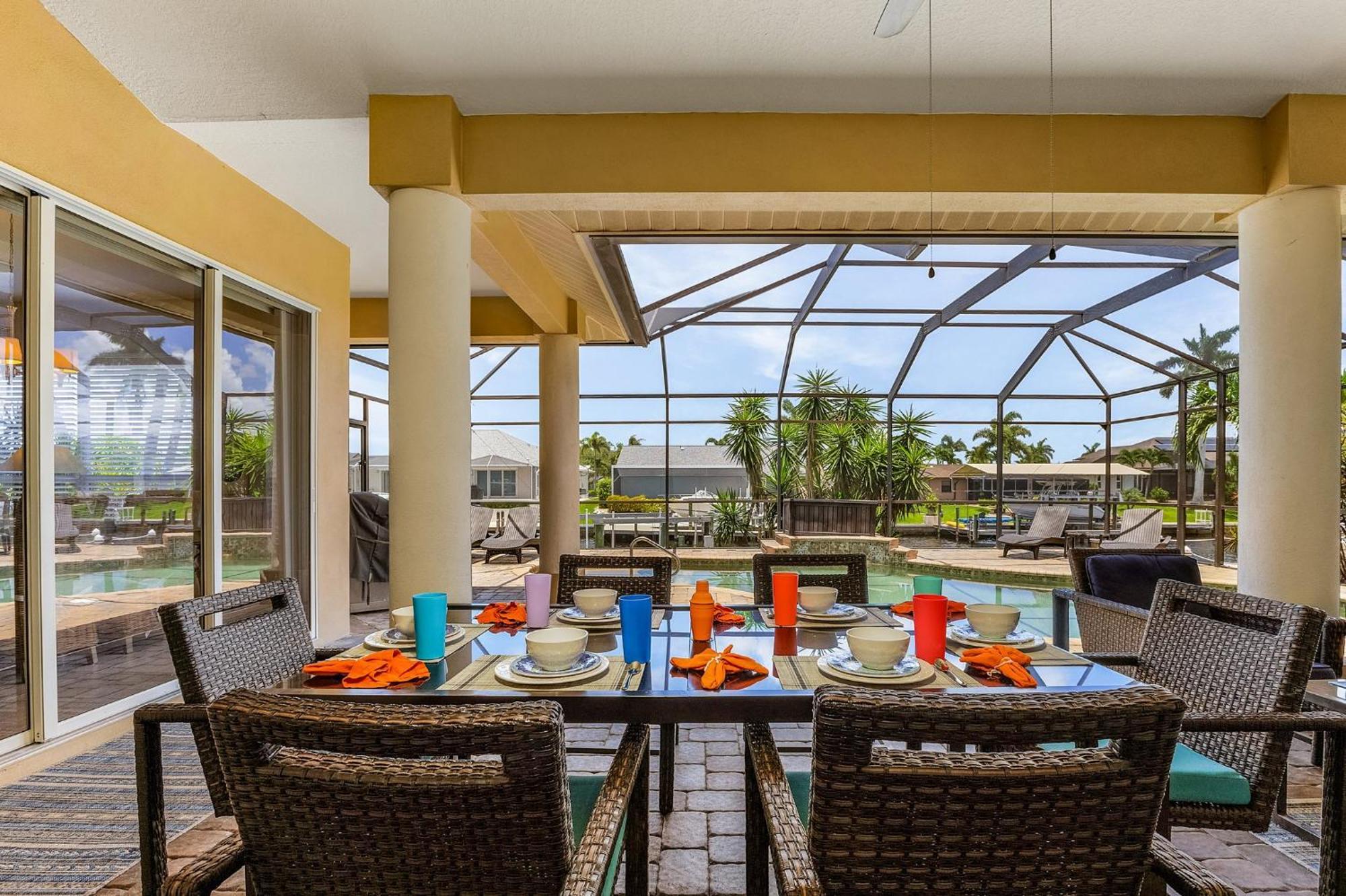 Ocean Drive Sw Cape - Waterfront Private Locally Owned & Managed, Fair & Honest Pricing