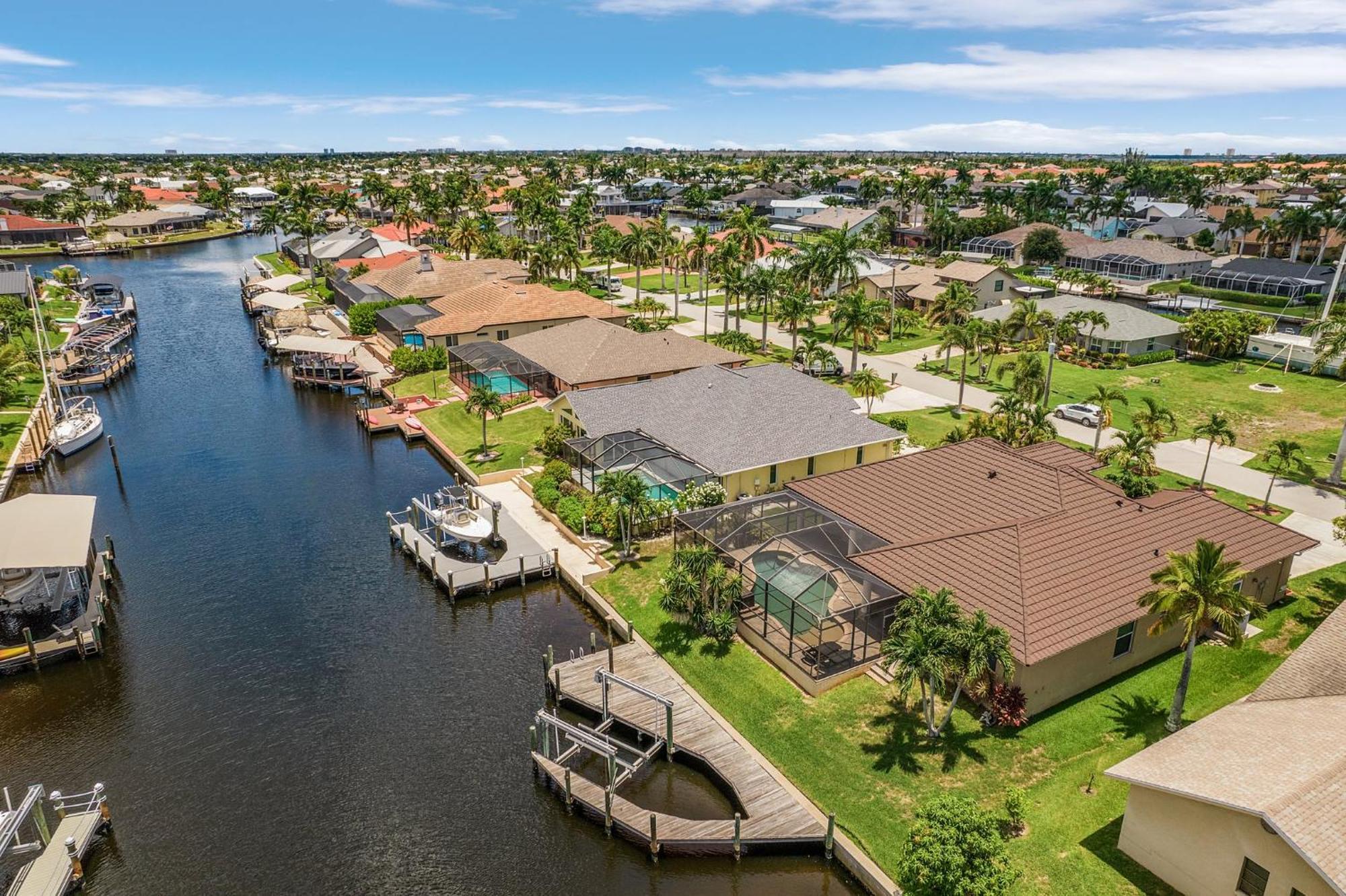 Ocean Drive Sw Cape - Waterfront Private Locally Owned & Managed, Fair & Honest Pricing Cape Coral