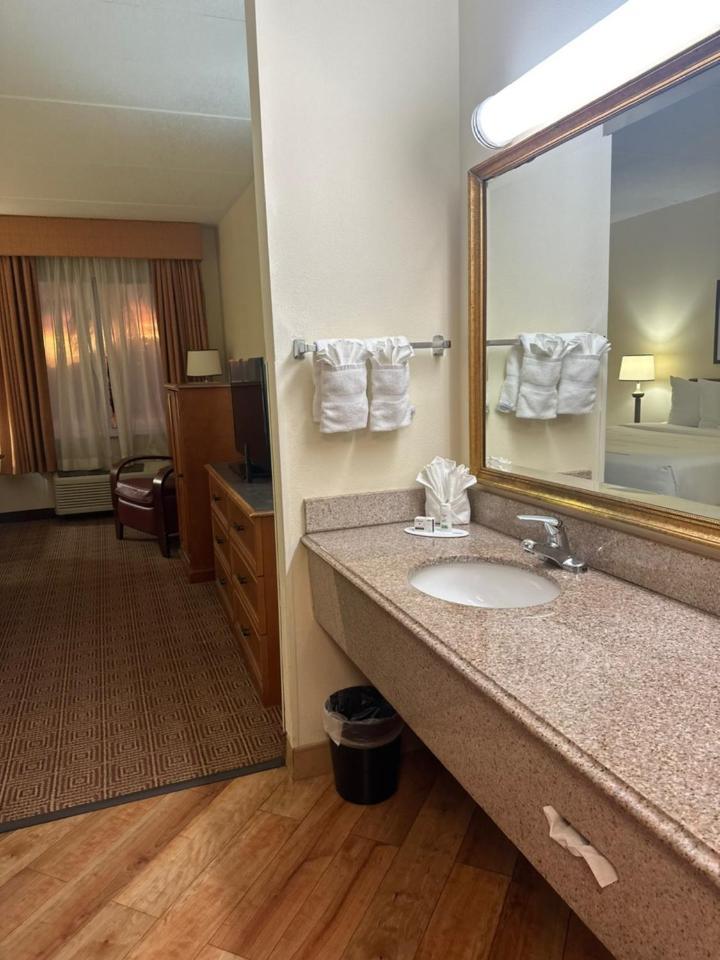 La Quinta & By Wyndham Sawgrass