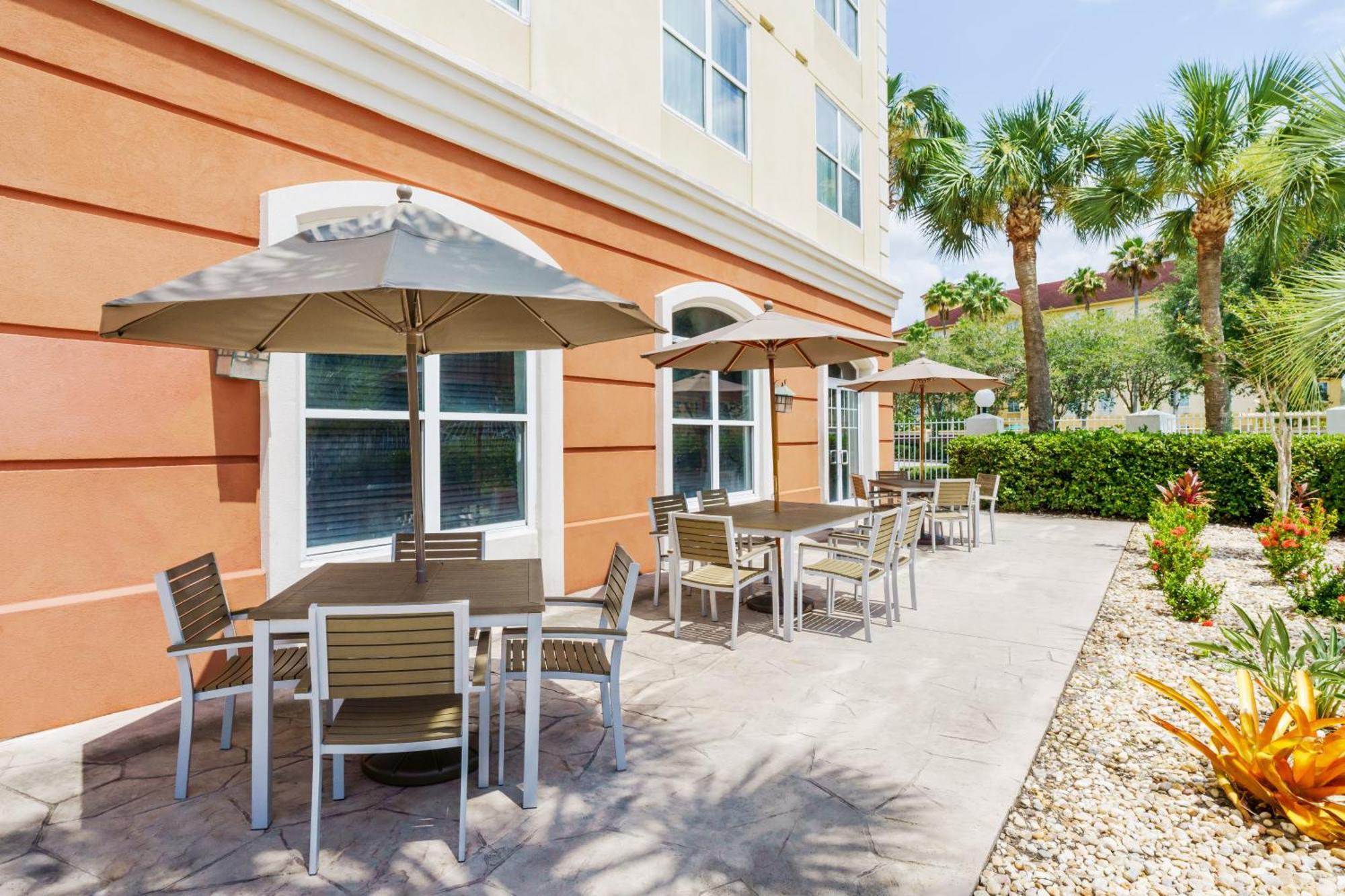 Country & By Radisson, Airport, Fl Orlando