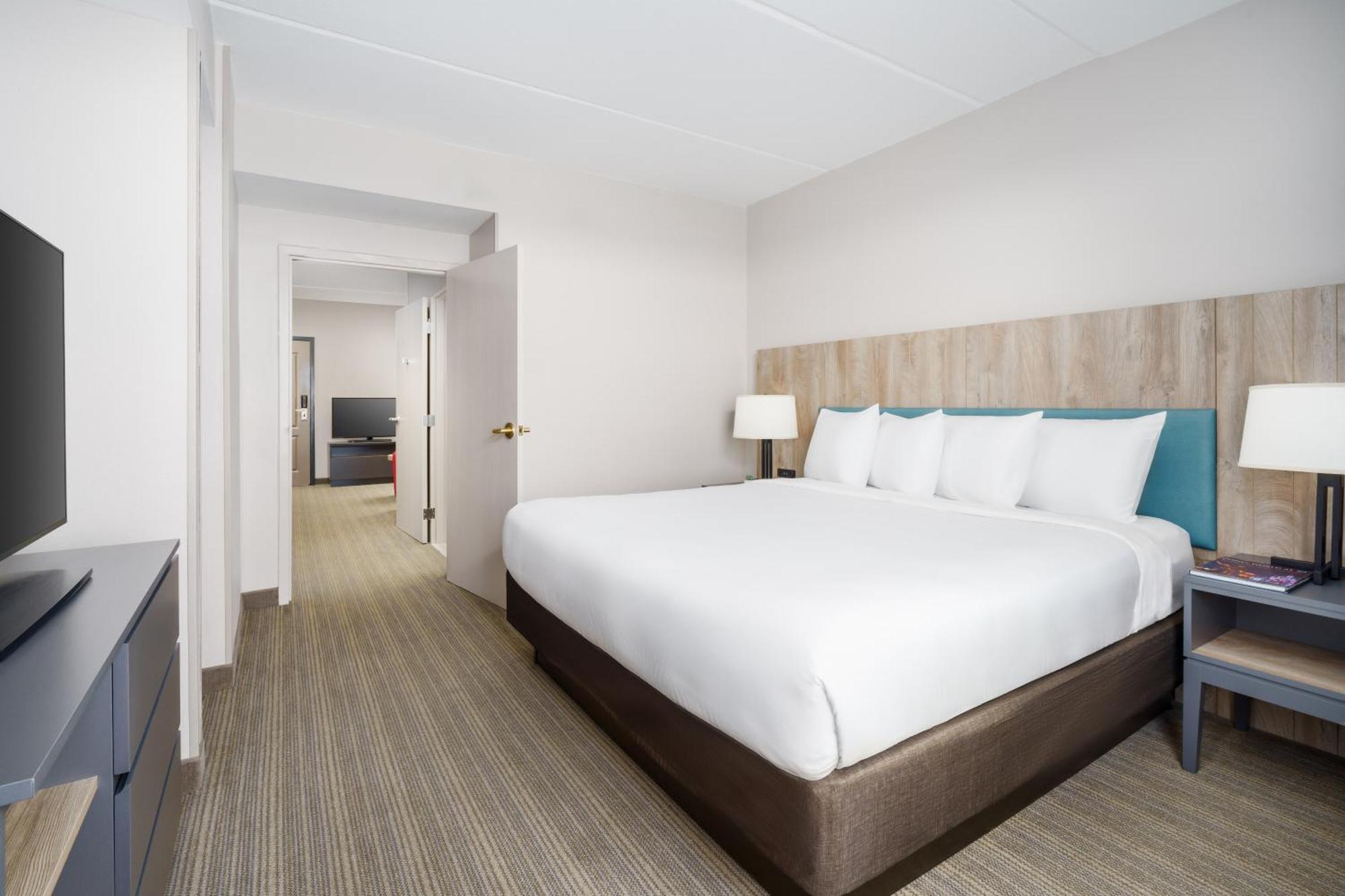 Country & By Radisson, Airport, Fl Orlando