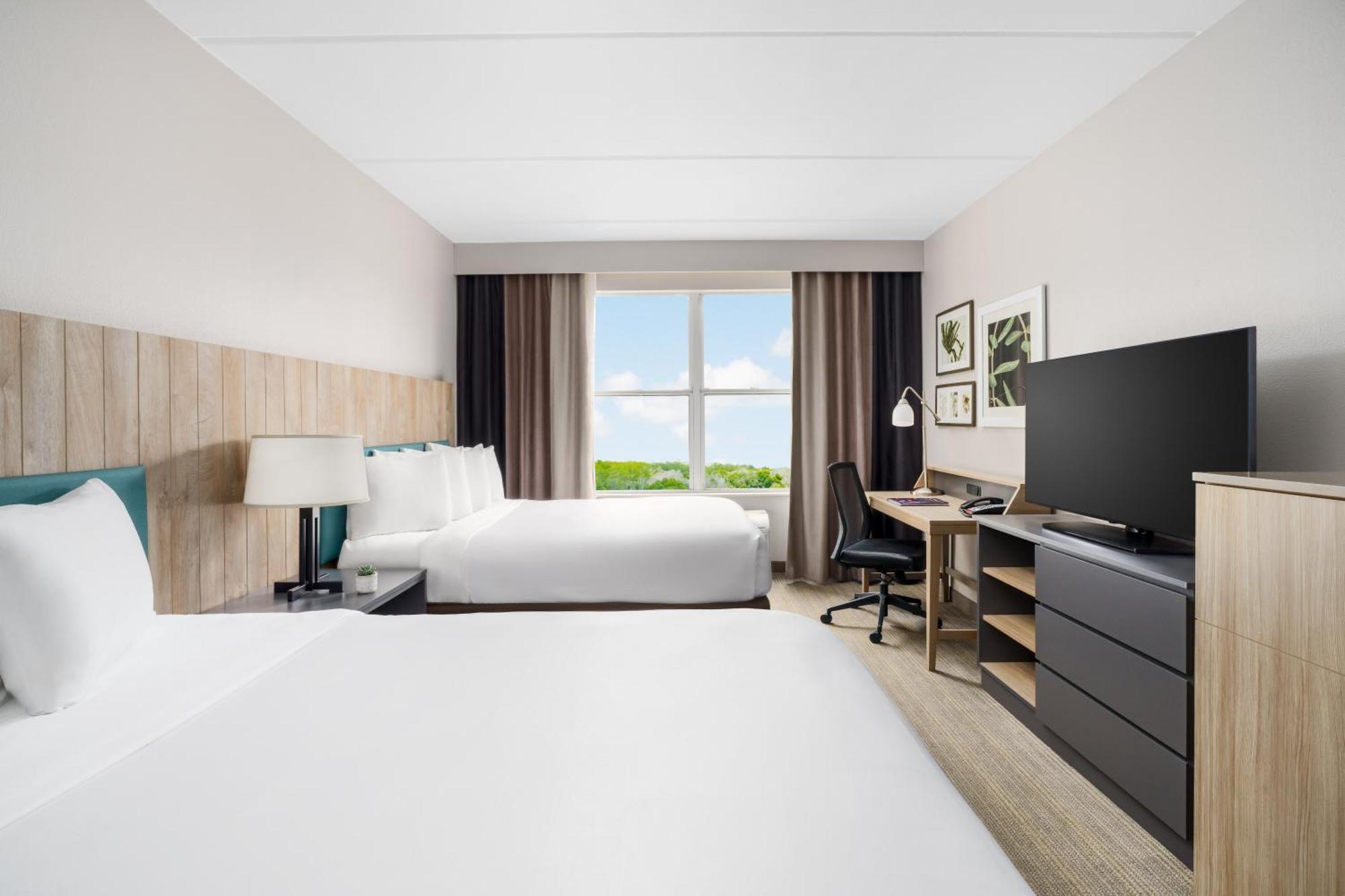 Country & By Radisson, Airport, Fl Hotel 3*