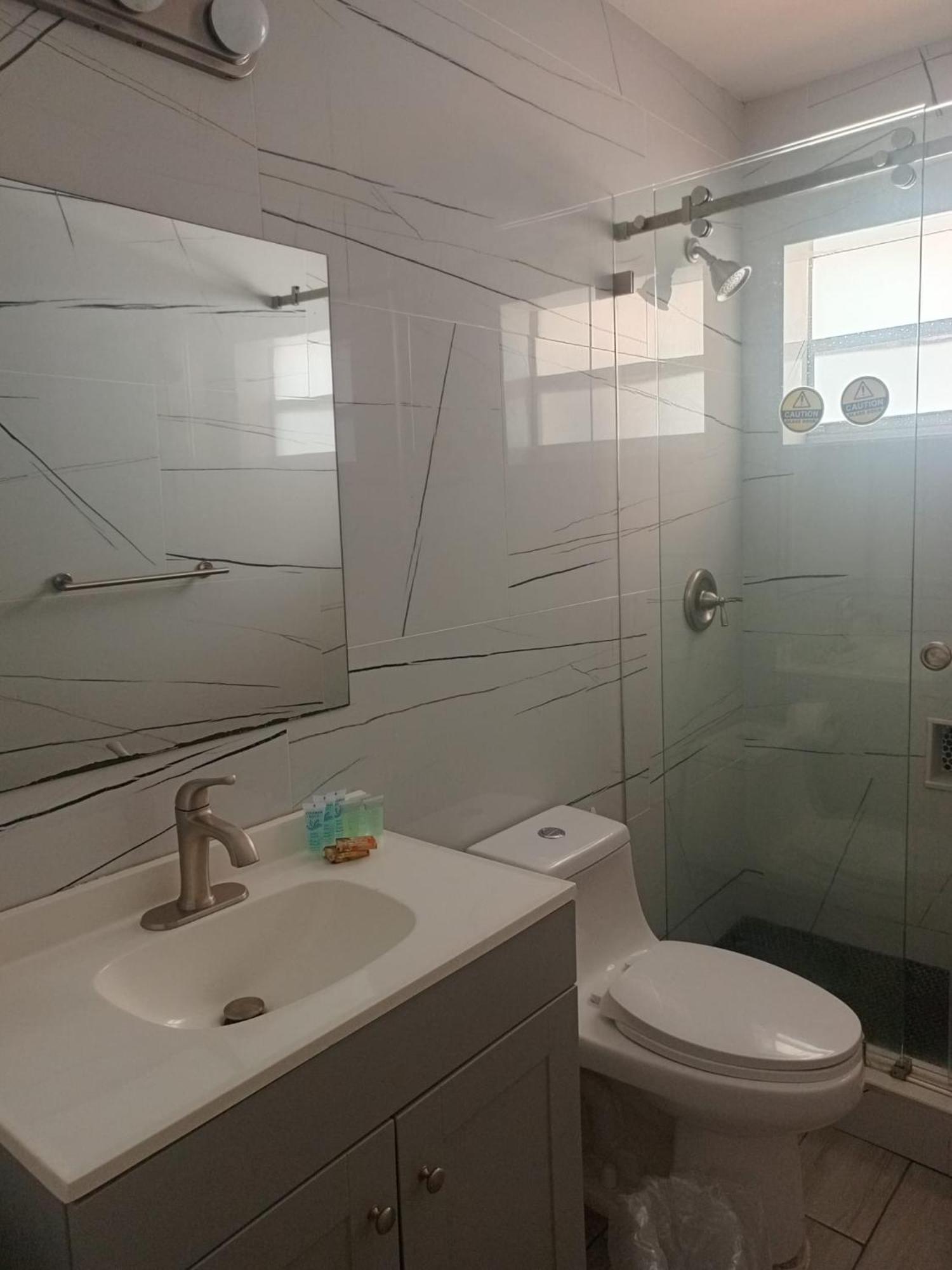 Pousada Suites Hollywood