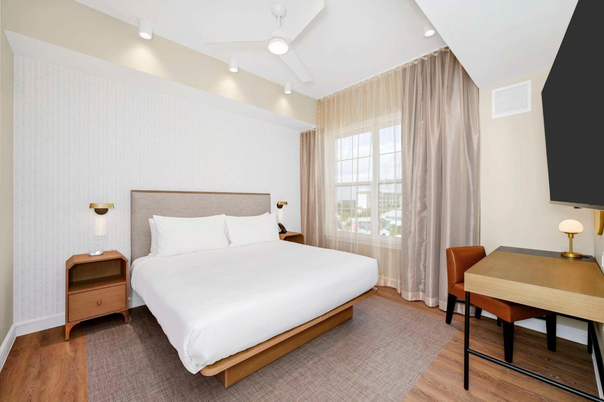 Embassy By Hilton Orlando Sunset Walk 4* Kissimmee