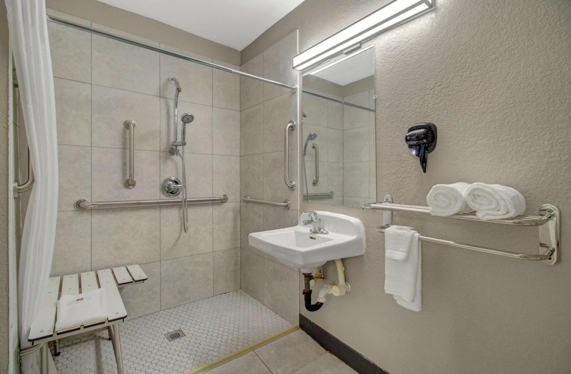 Hotel 6-venice, Fl