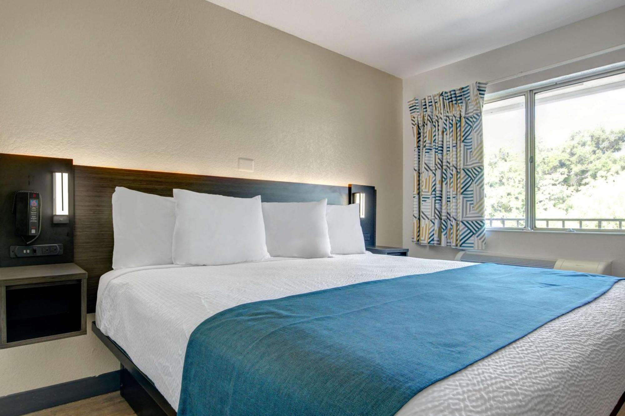 Hotel 6-venice, Fl