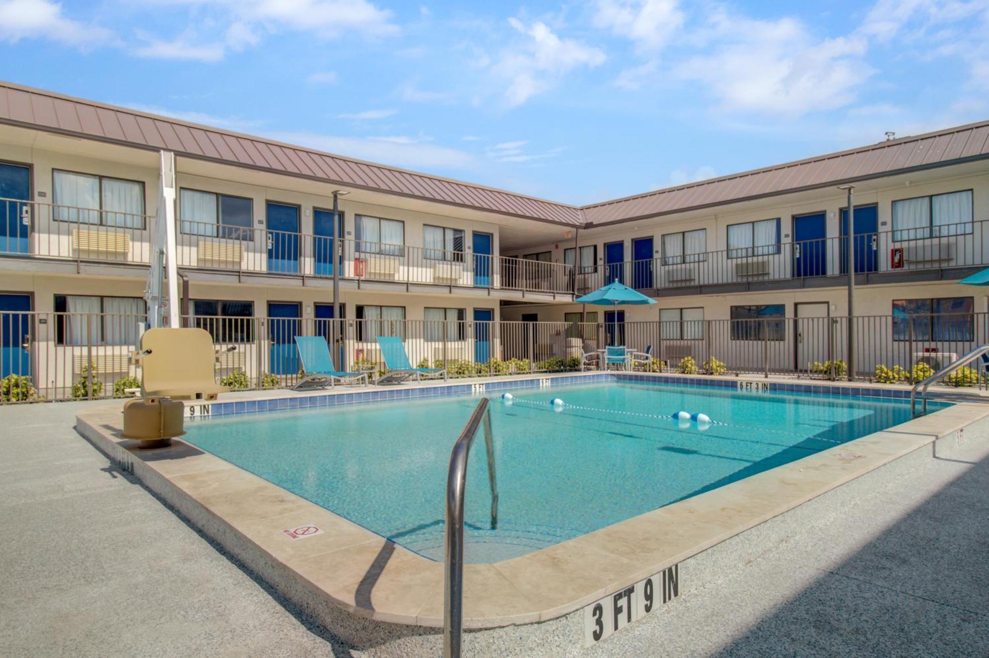 Hotel 6-venice, Fl