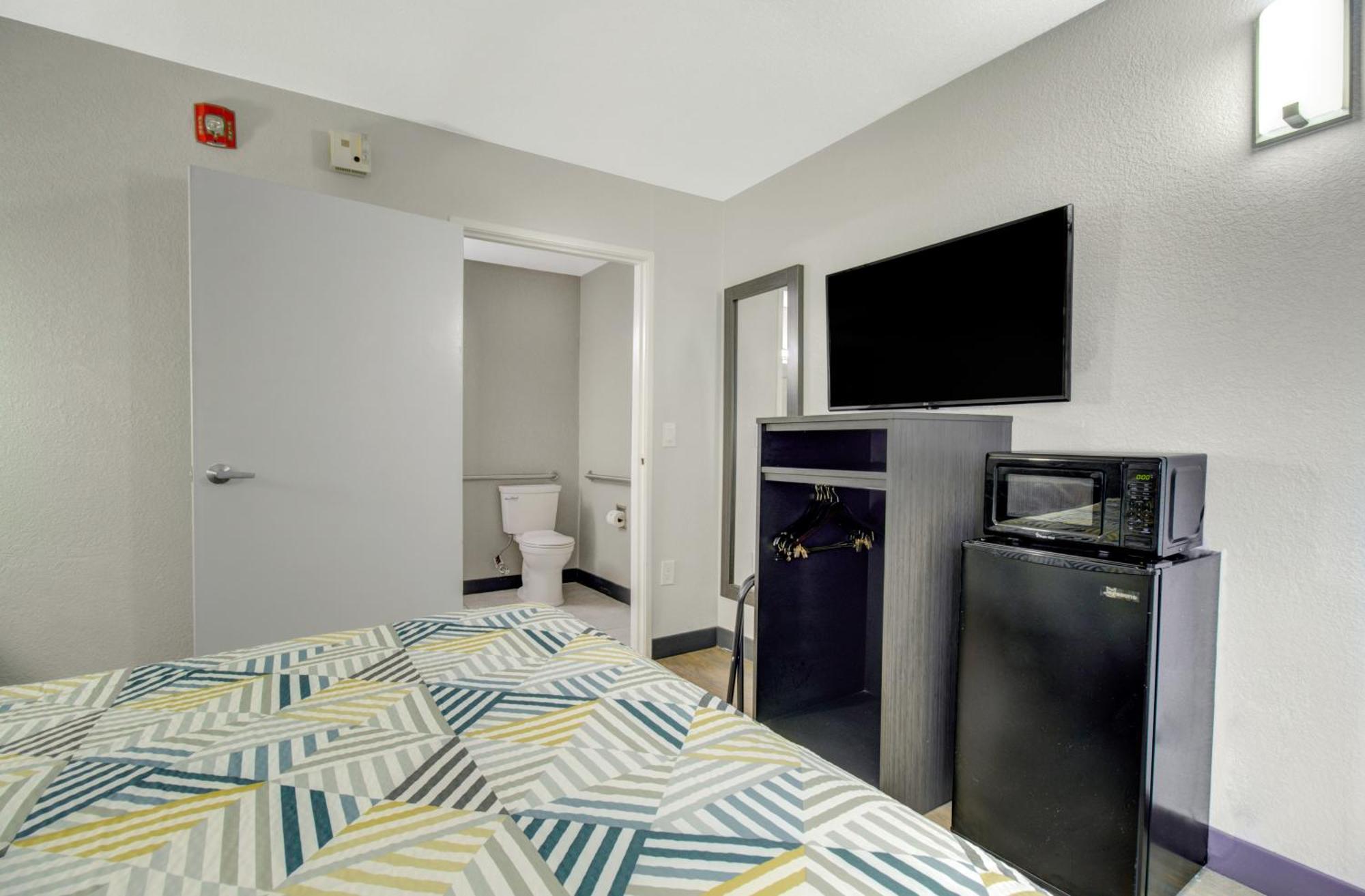 6-venice, Fl Hotel