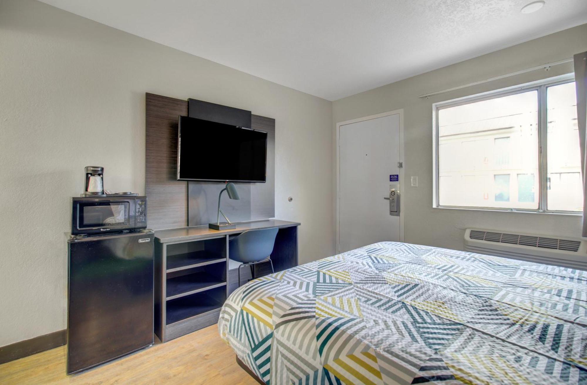 Hotel 6-venice, Fl 2*