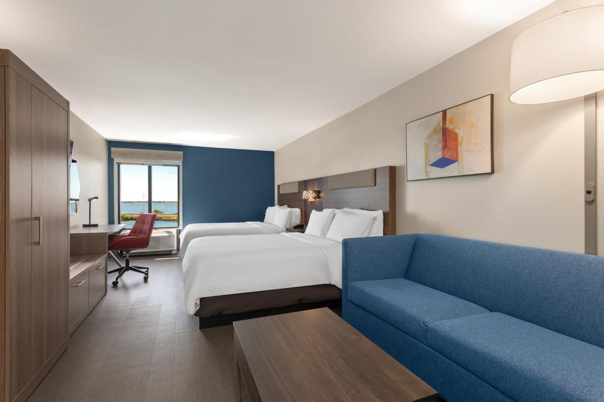 Express & Tampa-rocky Point Island By Ihg