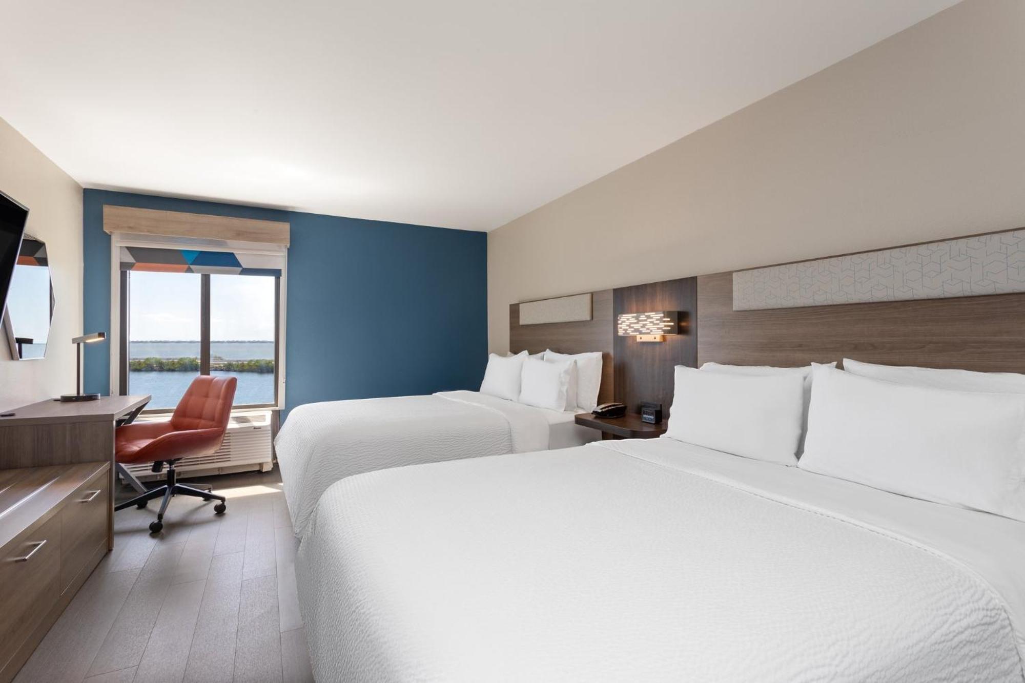 Express & Tampa-rocky Point Island By Ihg 2*