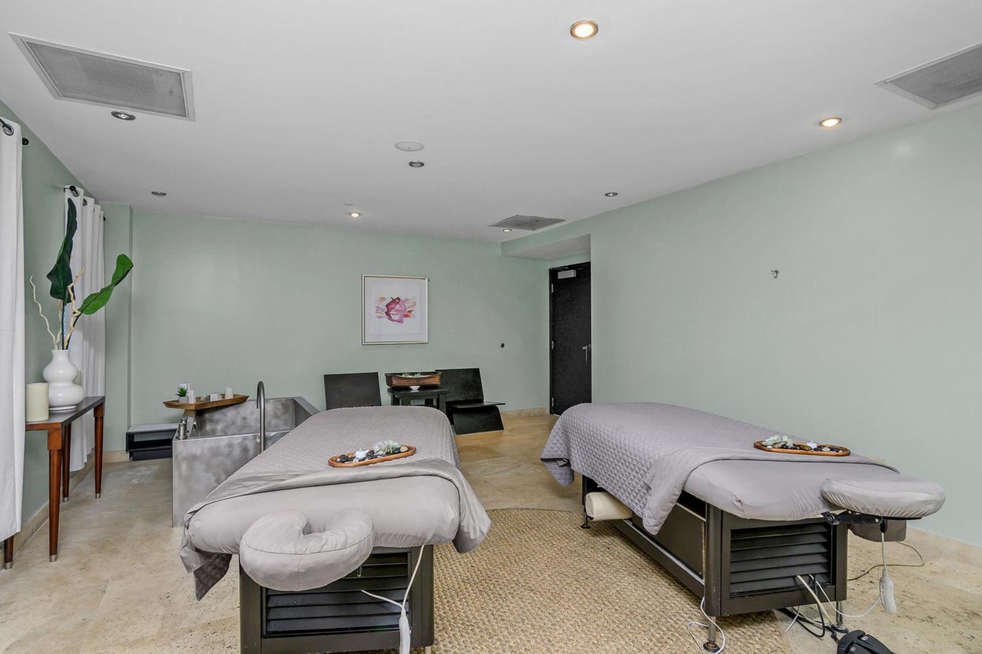 Resort The Atlantic &