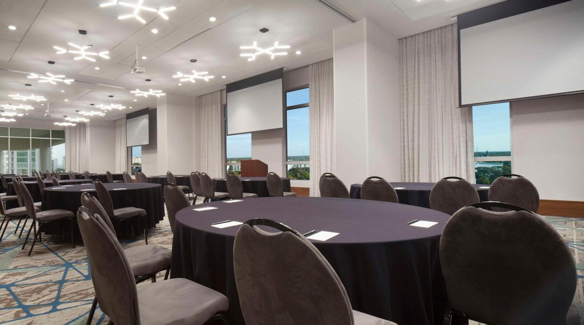 Embassy By Hilton 4* Sarasota