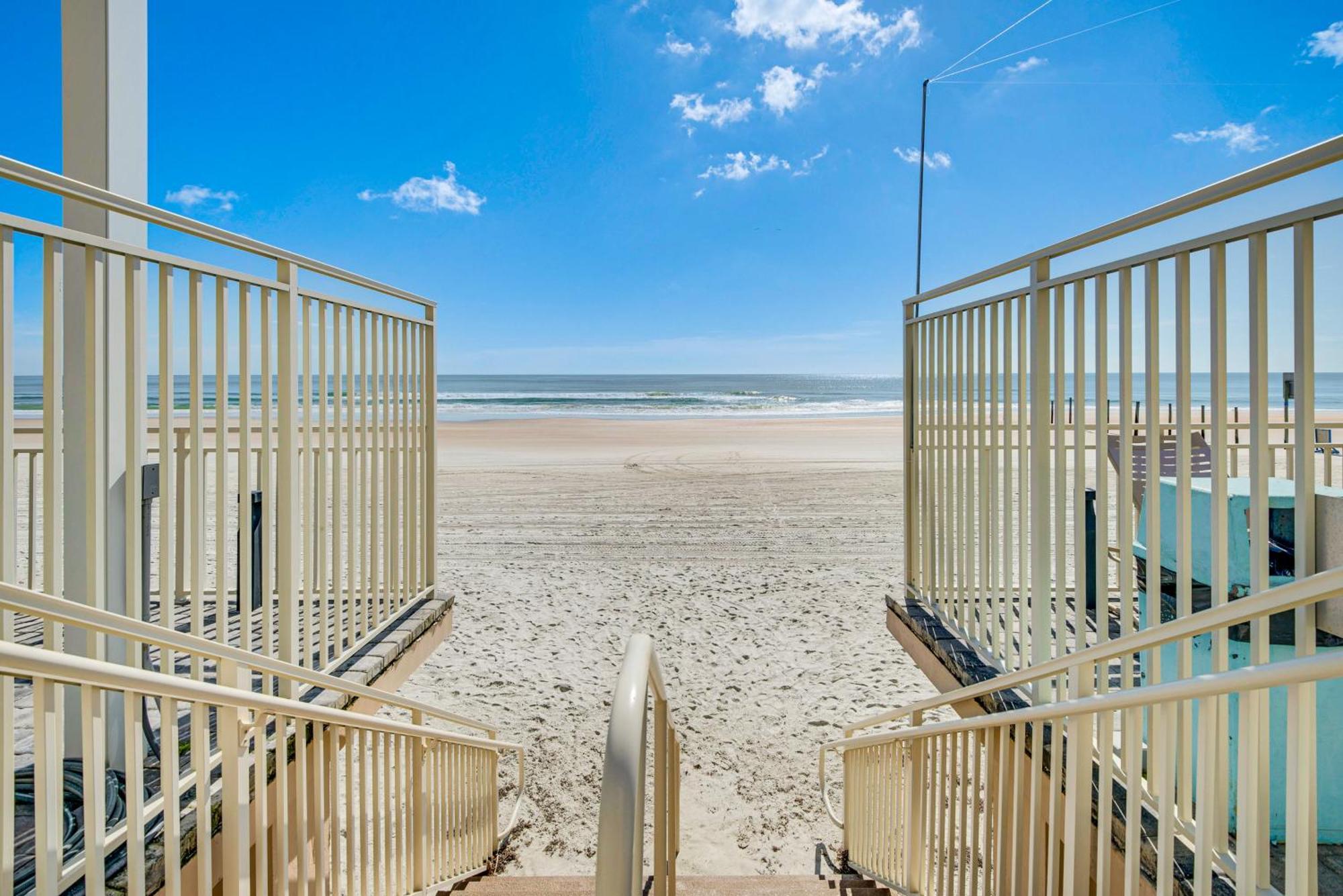 Cozy Daytona - Steps To Ocean! Apartment Daytona Beach