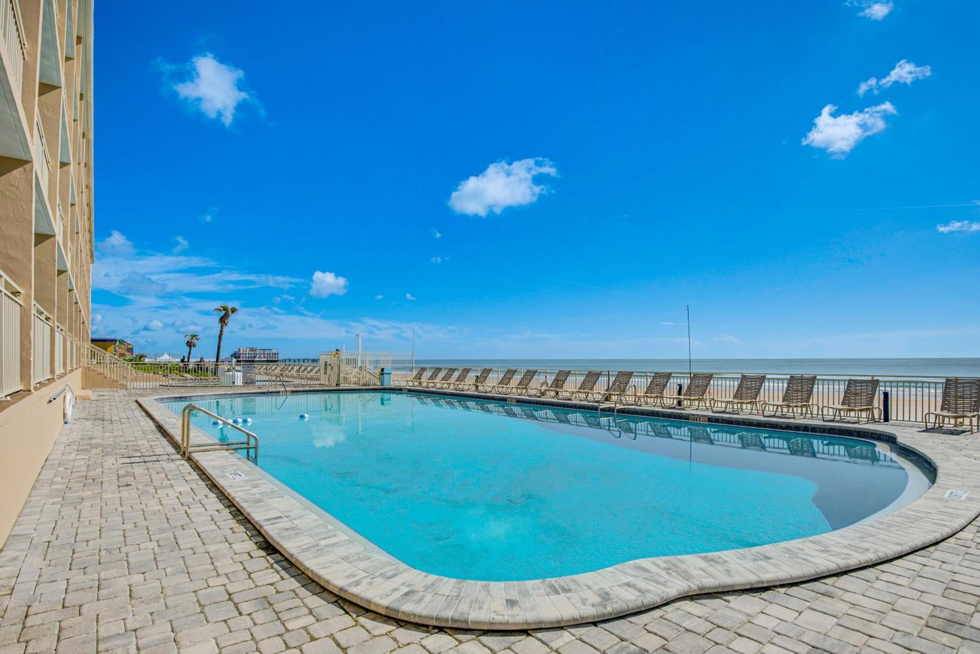 Cozy Daytona - Steps To Ocean! Apartment
