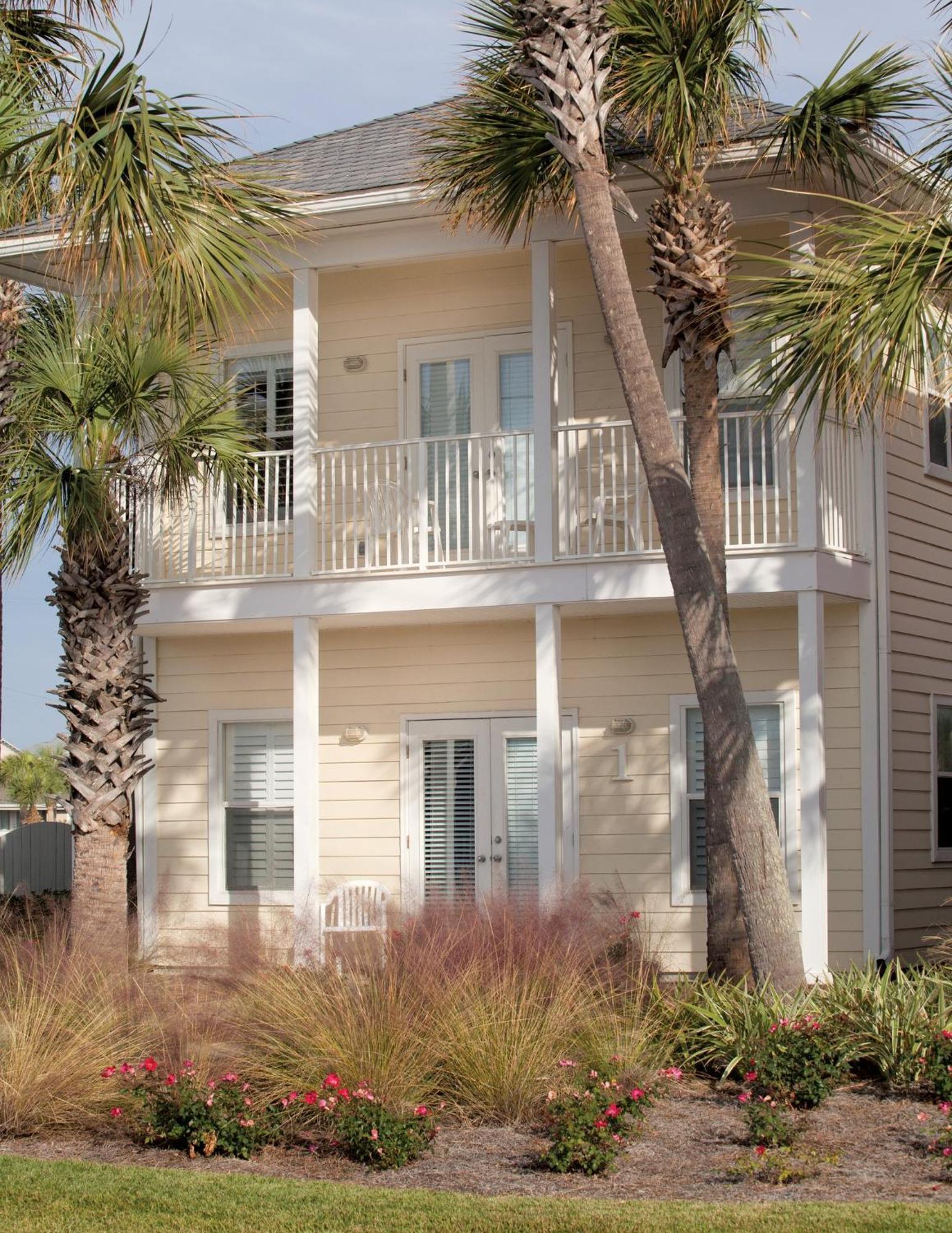 Resort Club Wyndham Street 3*