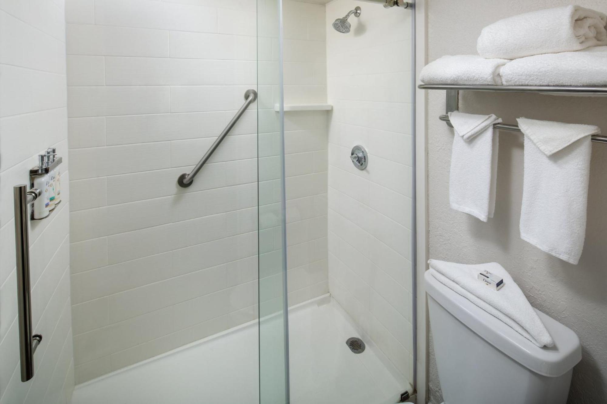 Hotel & - North 3*