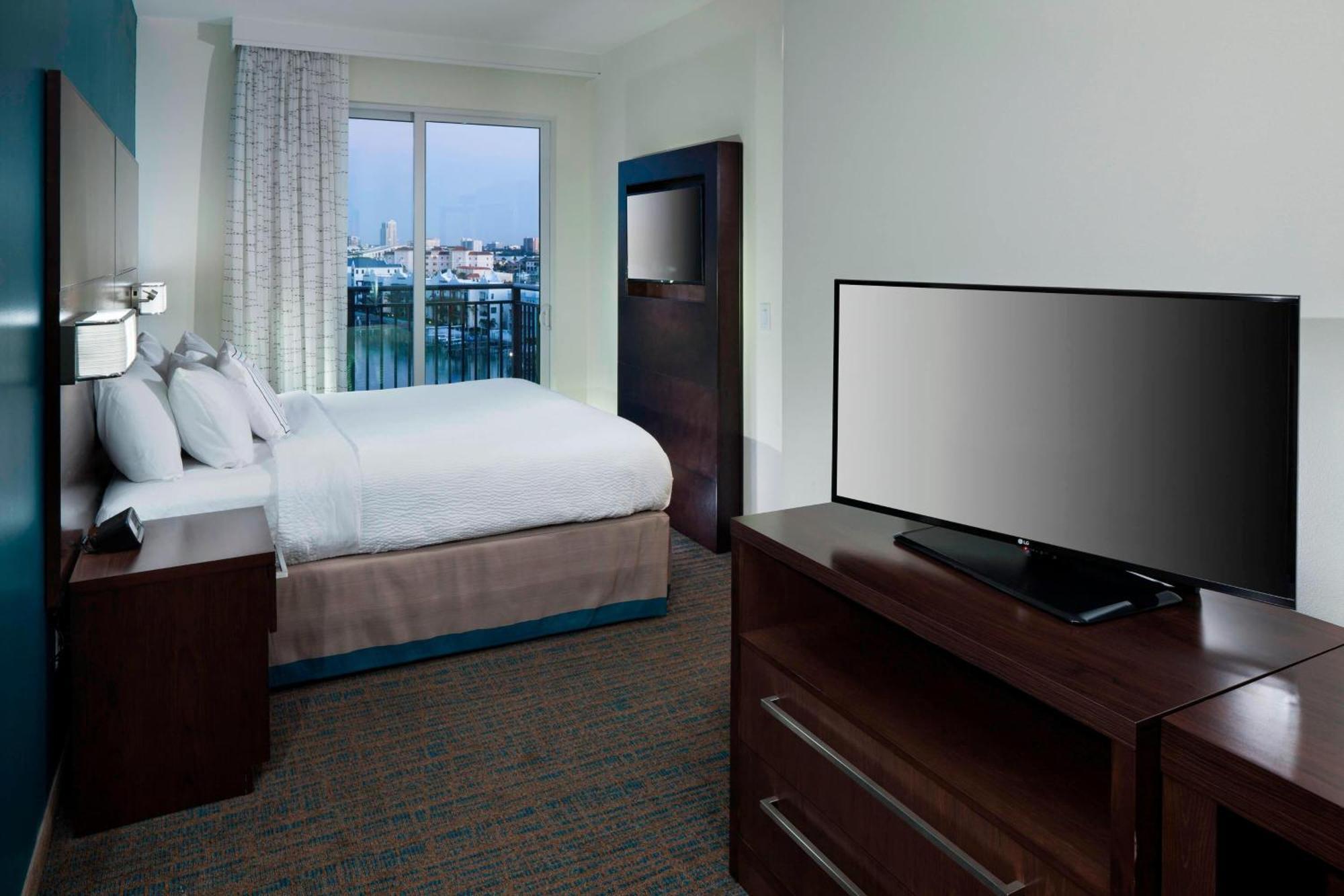 By Marriott Clearwater 3*