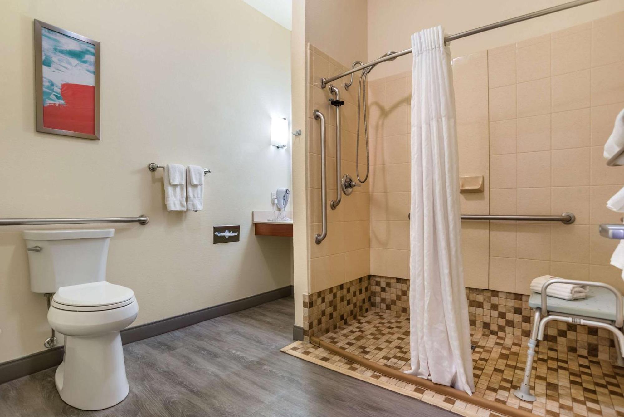 Hotel Comfort &