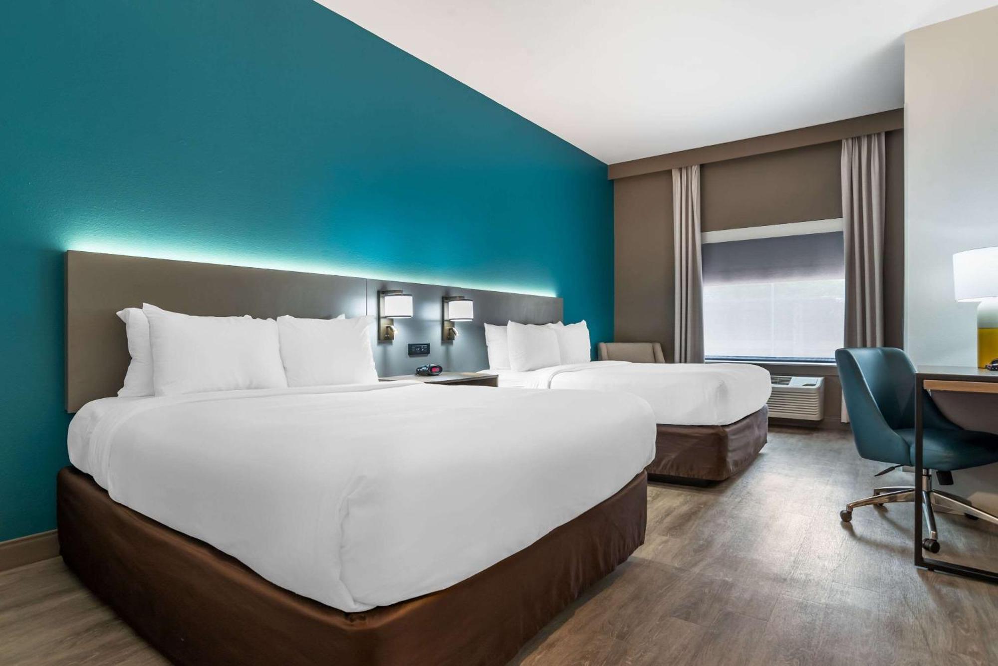 Hotel Comfort & 3*