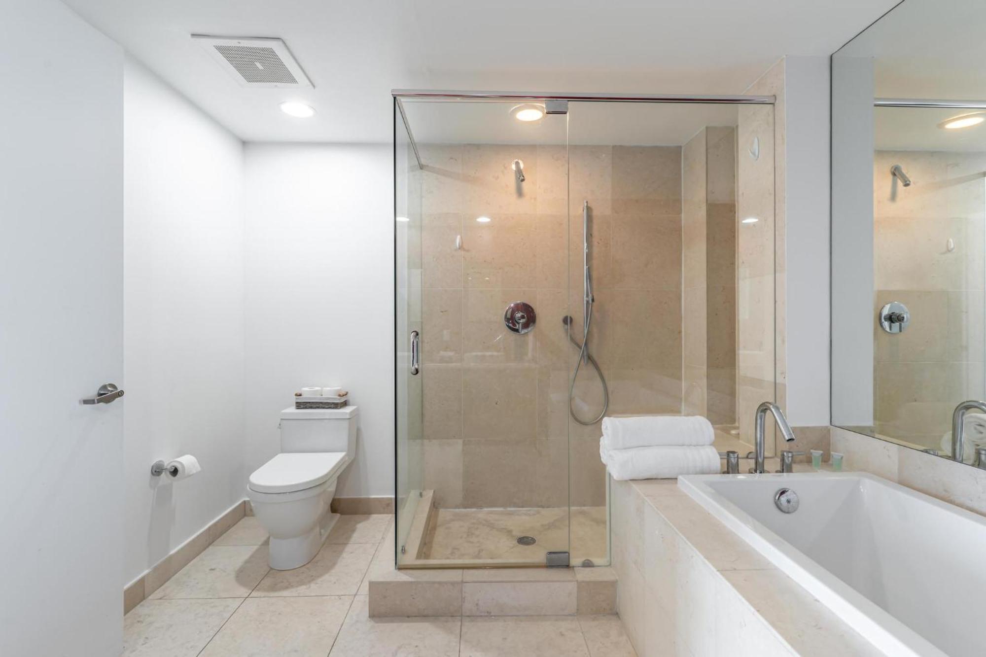 Icon Brickell Miami- 2 Bedroom With And Water Views! Apartment *