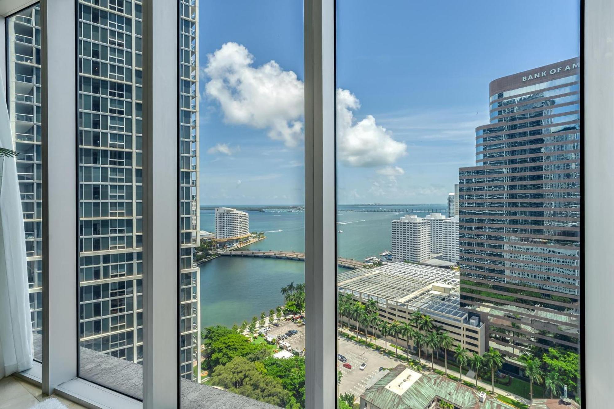 Icon Brickell Miami- 2 Bedroom With And Water Views! Miami