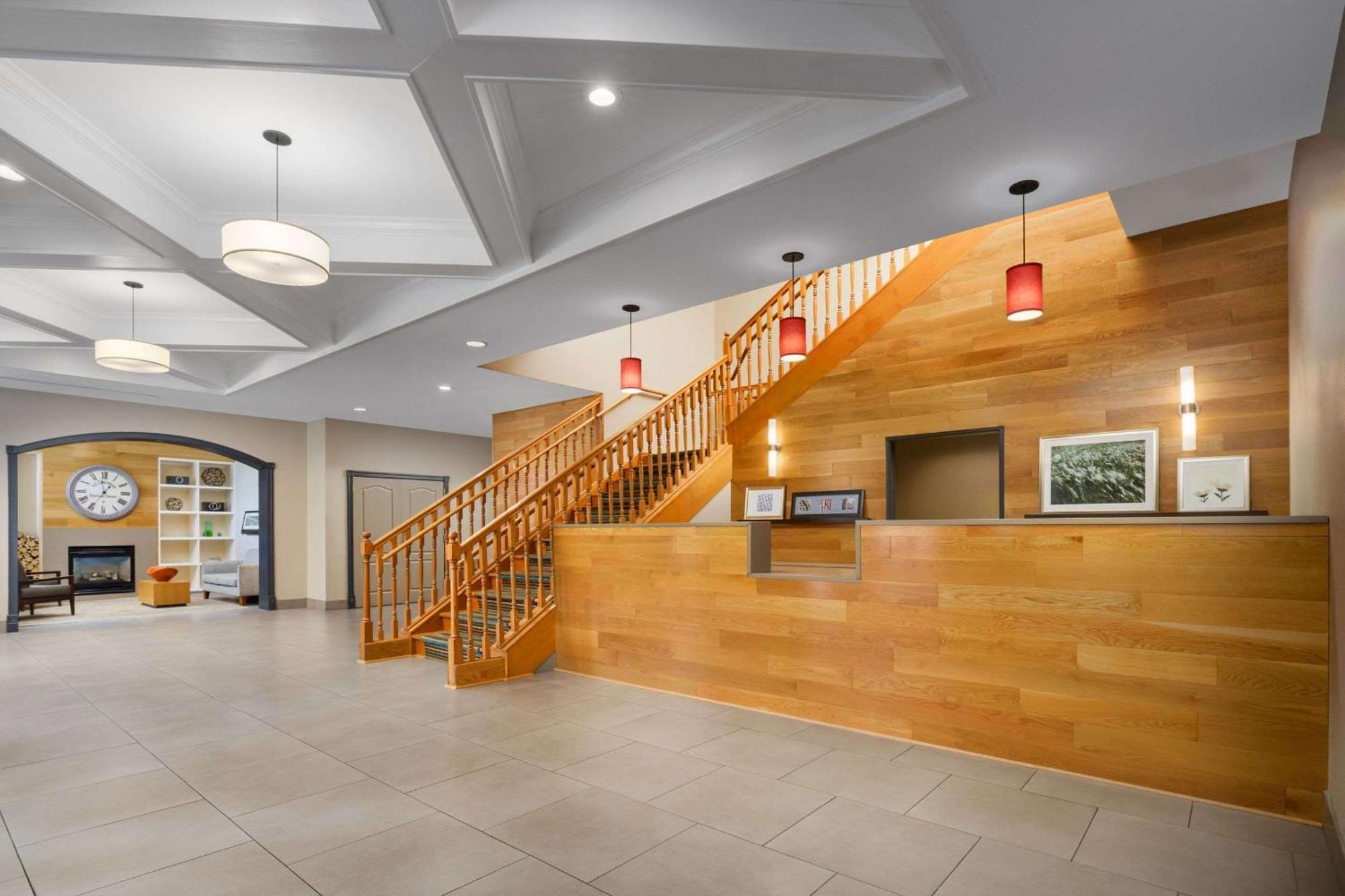 Country & By Radisson, Airport, Fl Hotel 3*