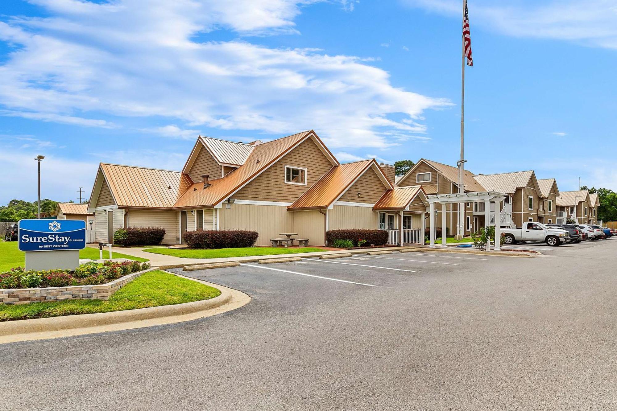 Surestay By Western Hotel Pensacola