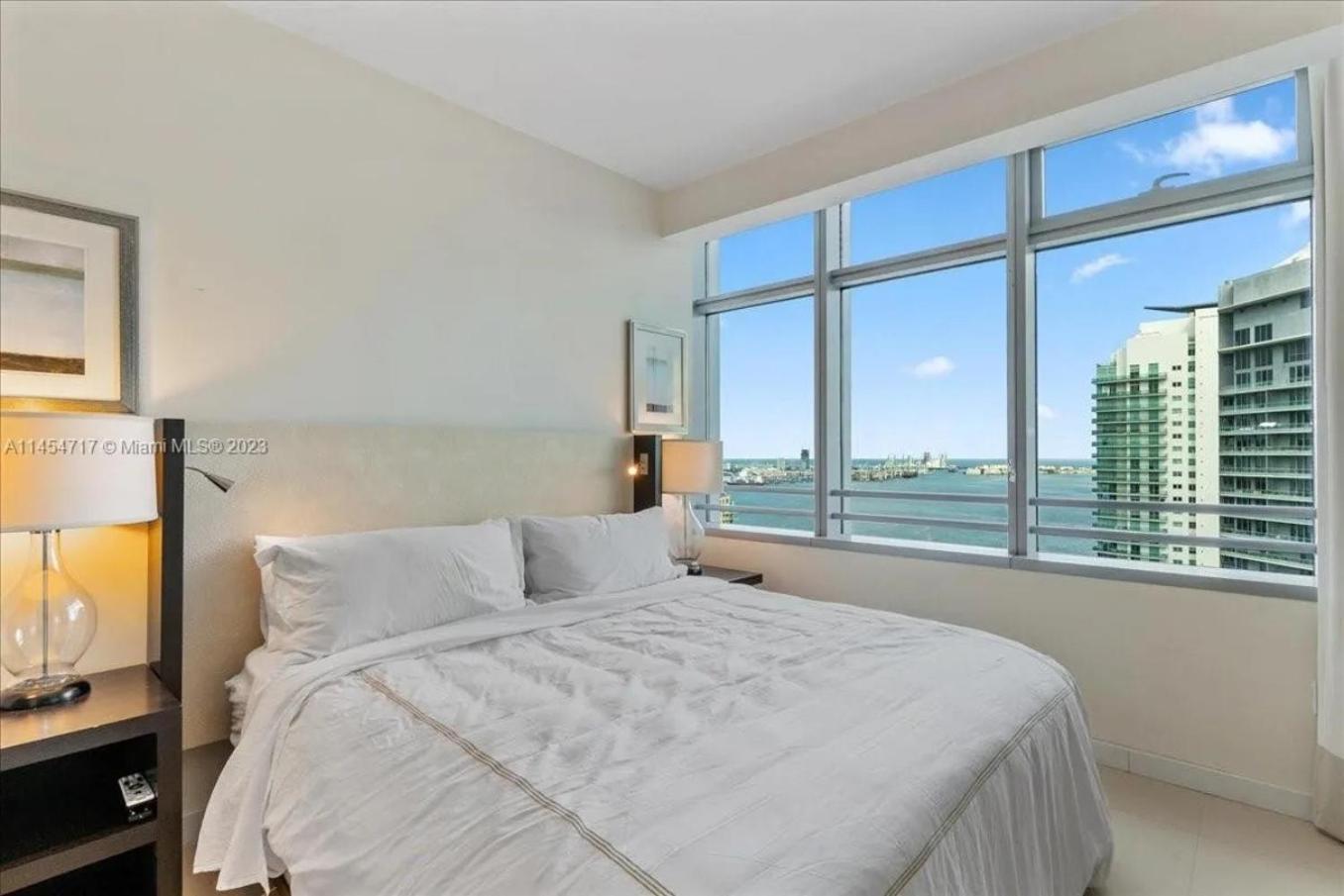 Private At Lux Free Parking Apartment *