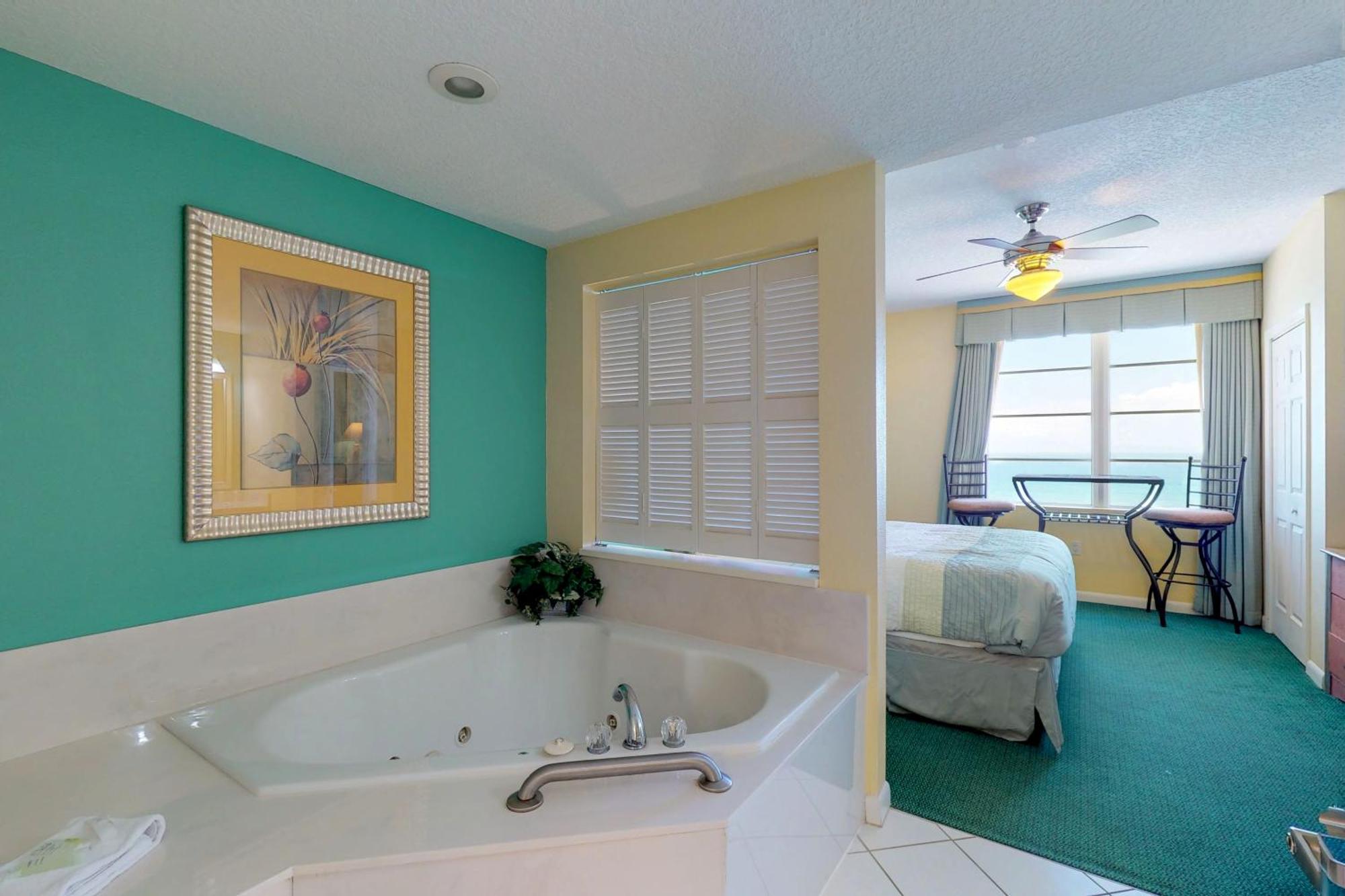 Ocean Walk 2023a & 2023b Apartment