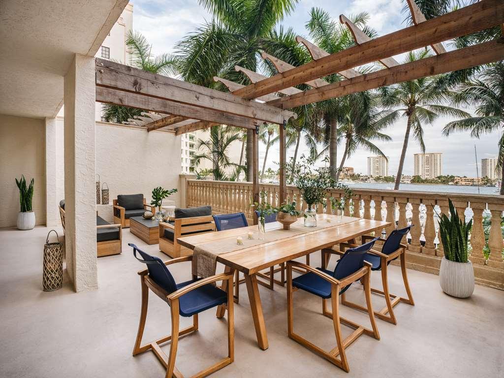 Yacht Club At The Adults-only