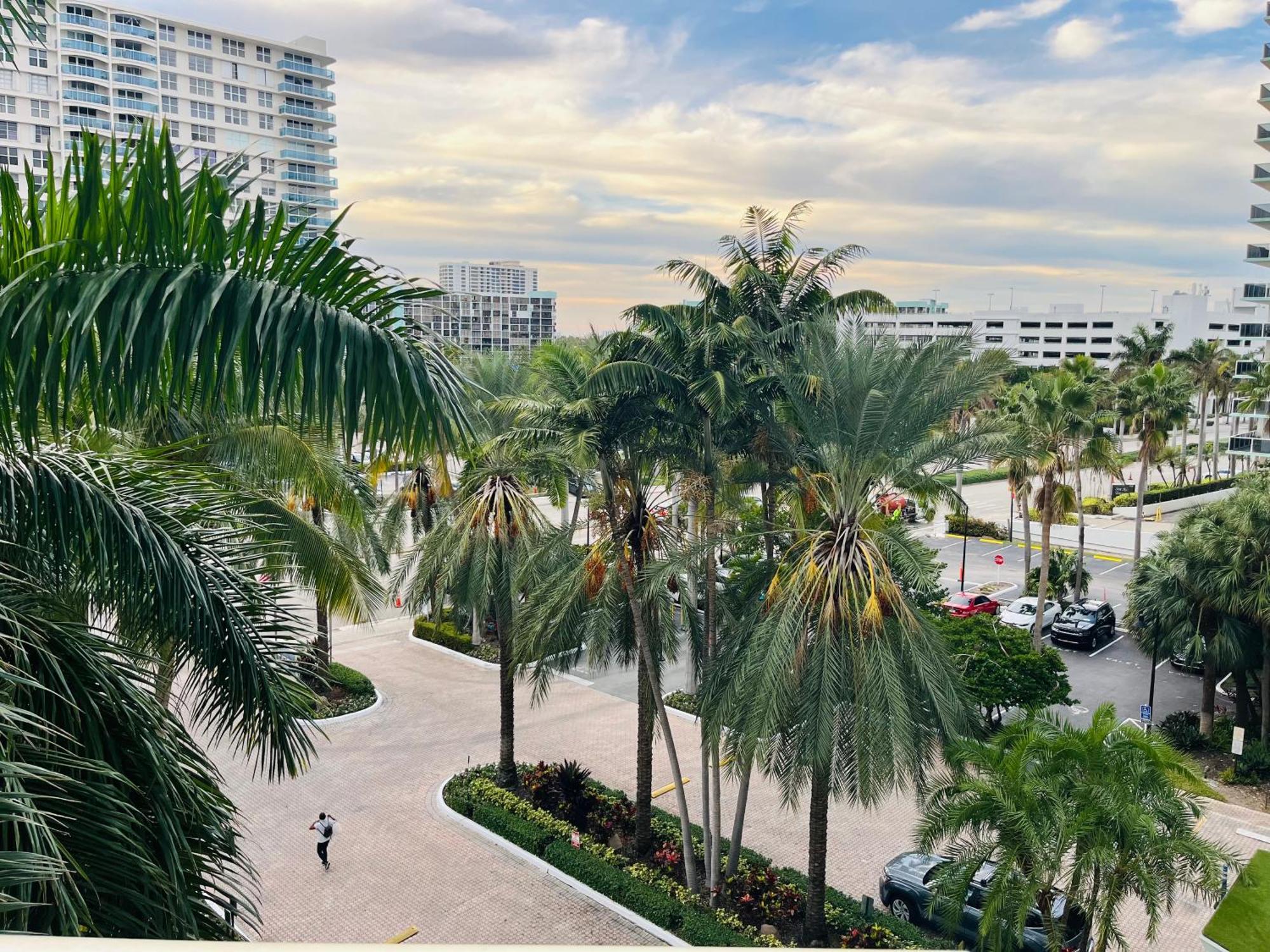 The Tides On Miami Apartment