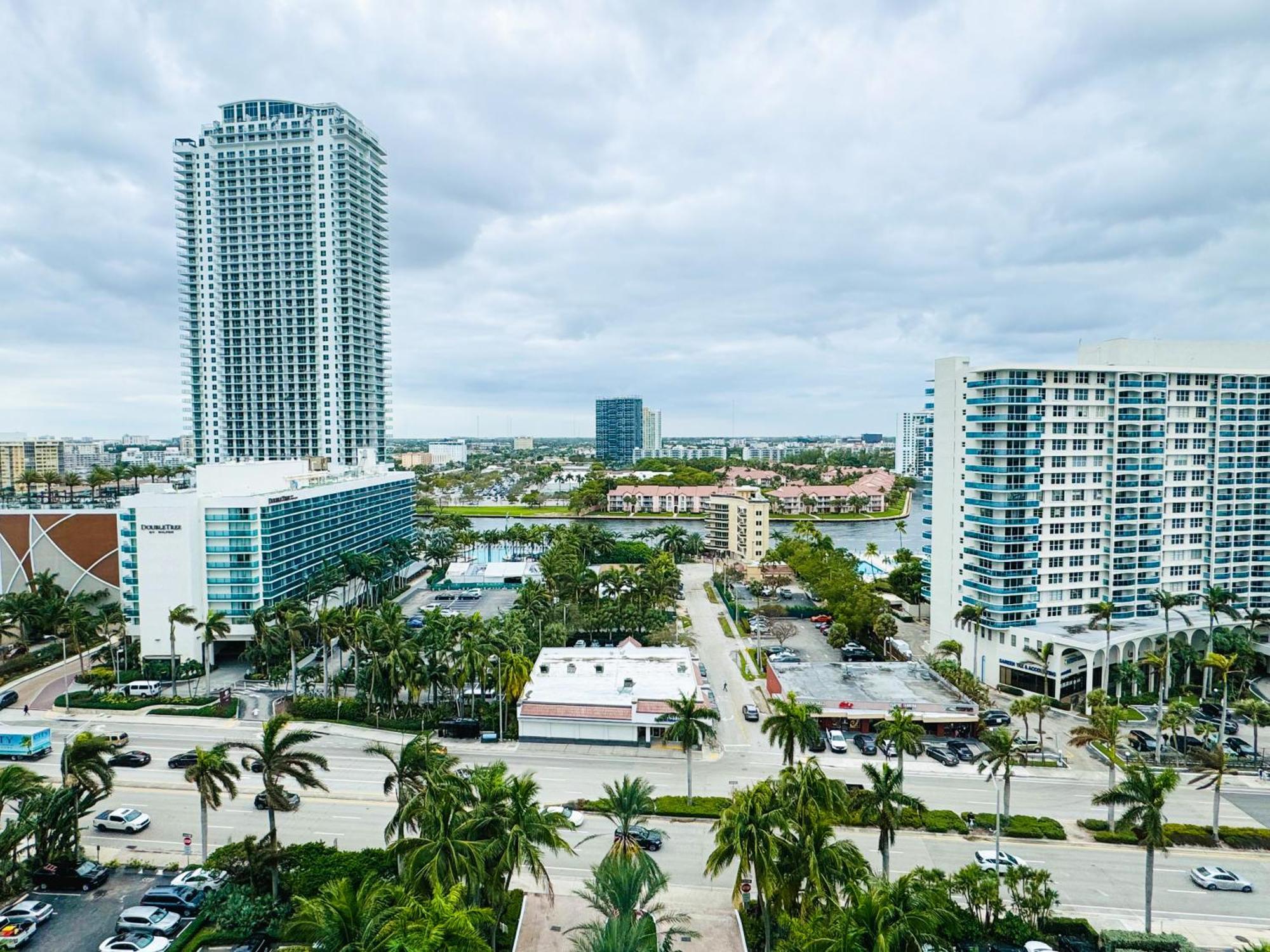 Apartment The Tides On Miami Hollywood