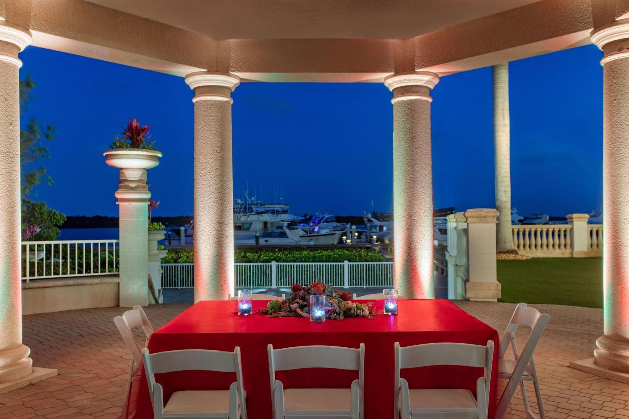 Resort The Westin At Marina Village