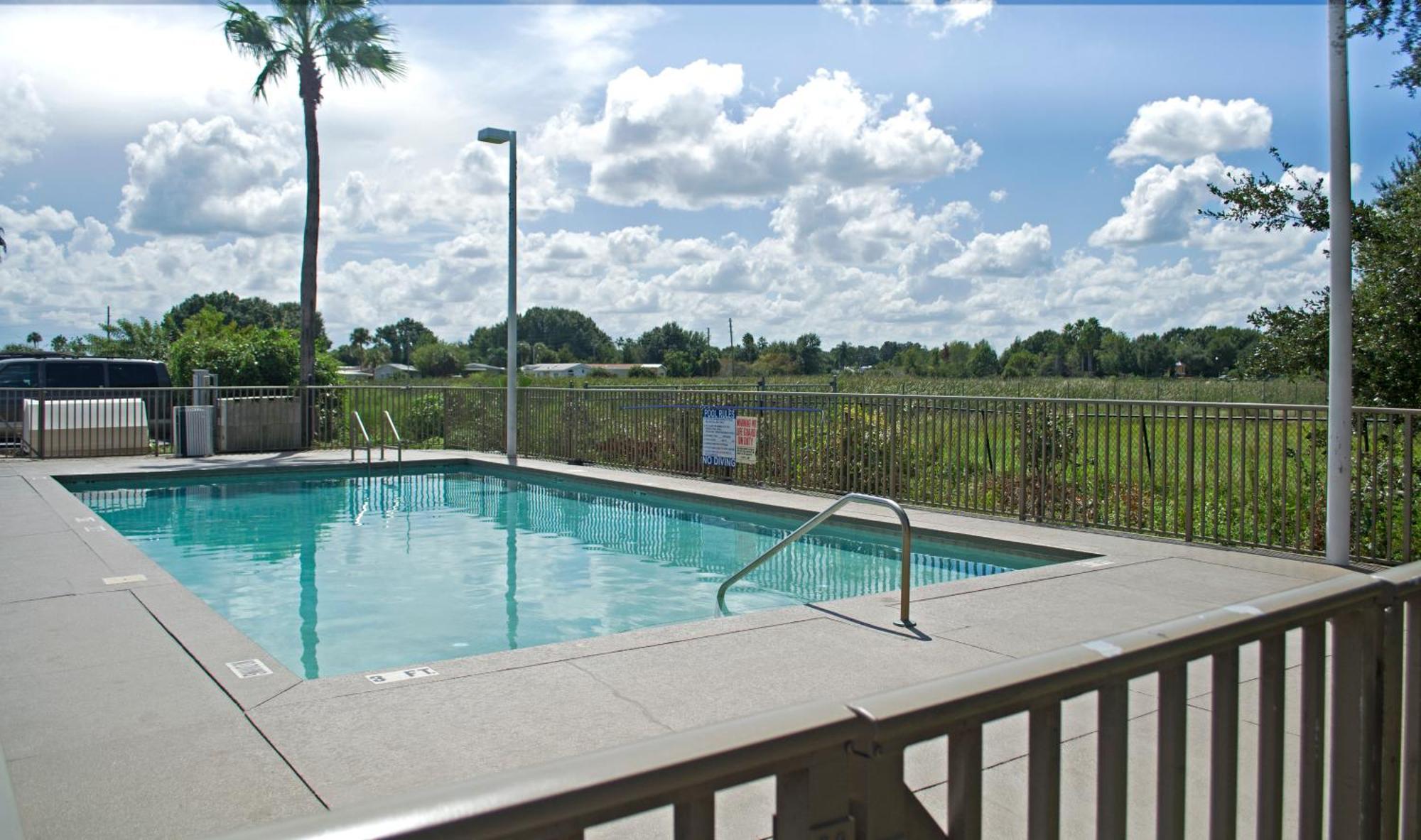 Serena Motel