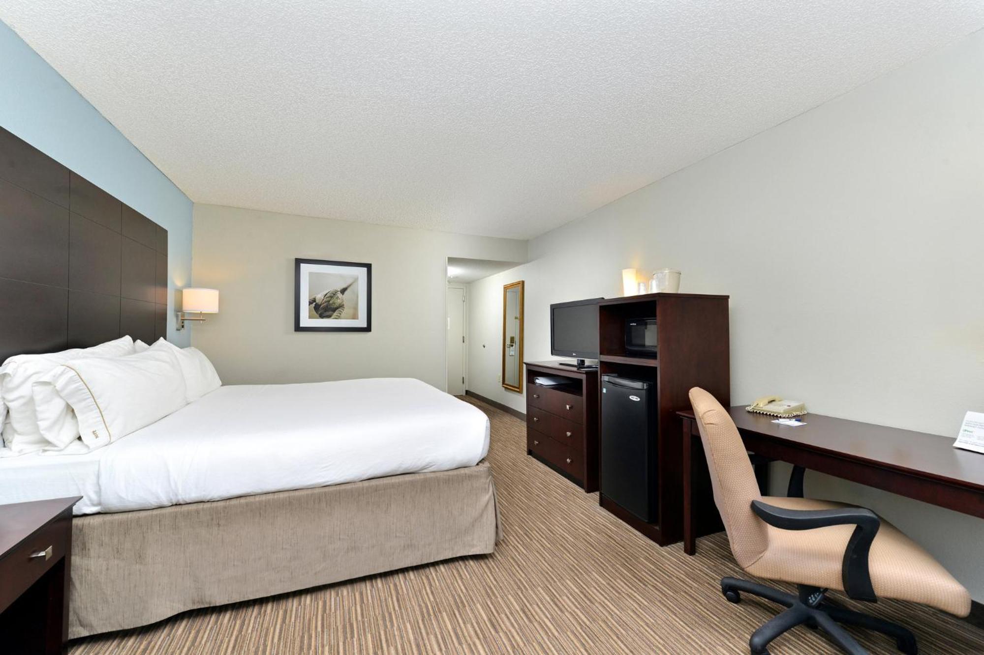 Express & Tampa-rocky Point Island By Ihg Tampa