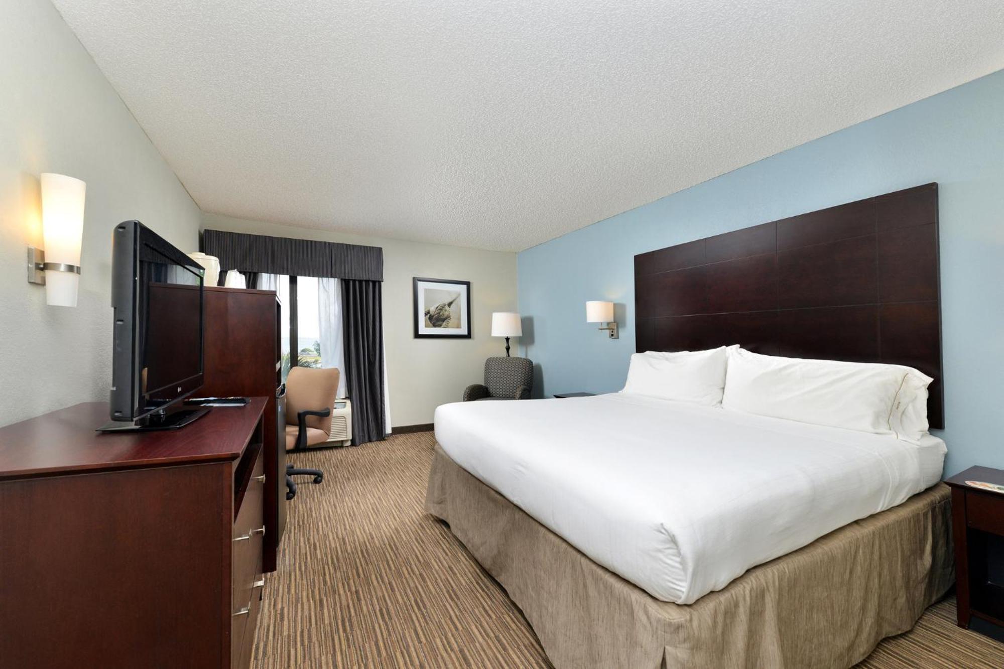 Express & Tampa-rocky Point Island By Ihg