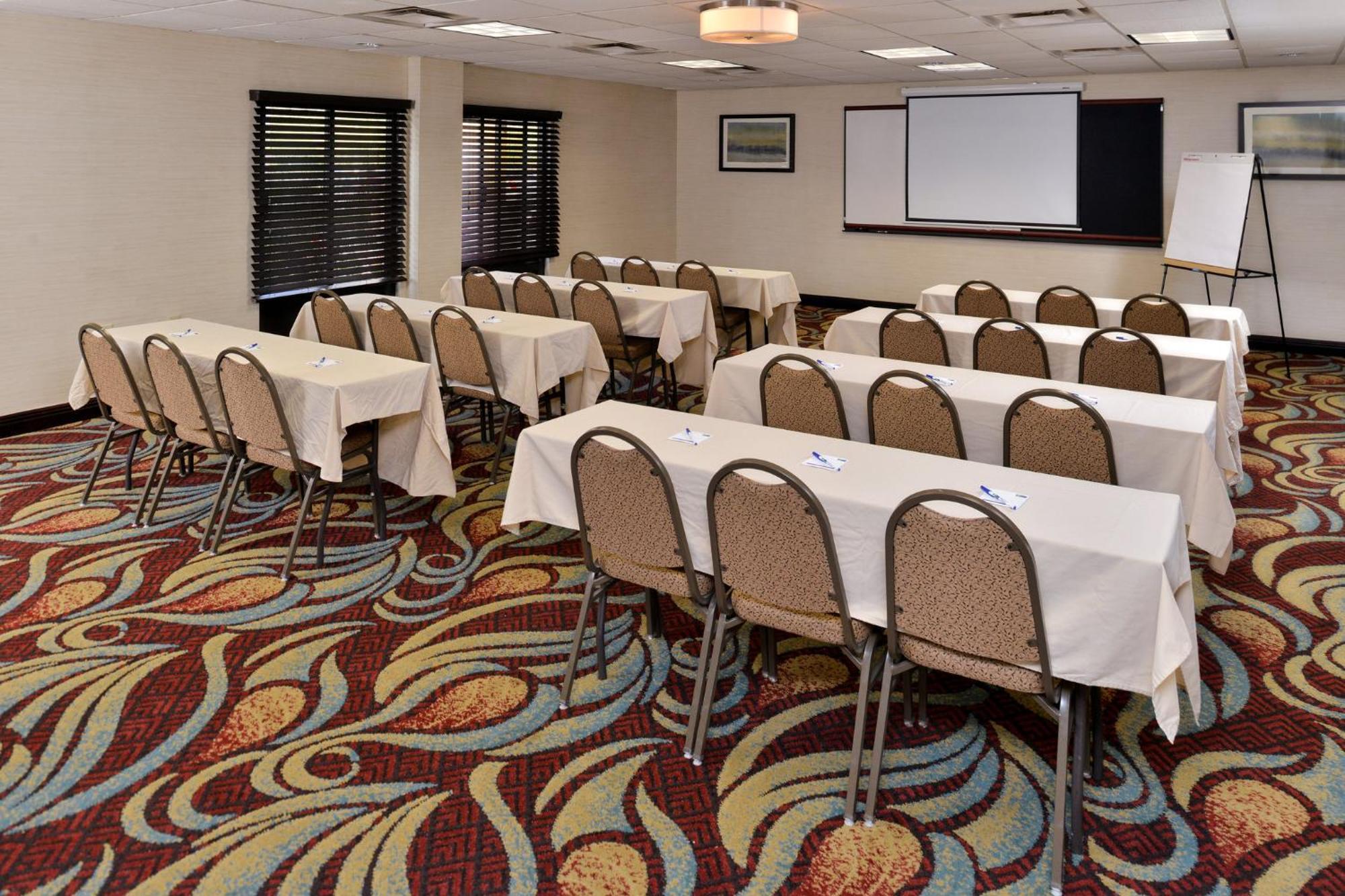 Express & Tampa-rocky Point Island By Ihg Hotel Tampa