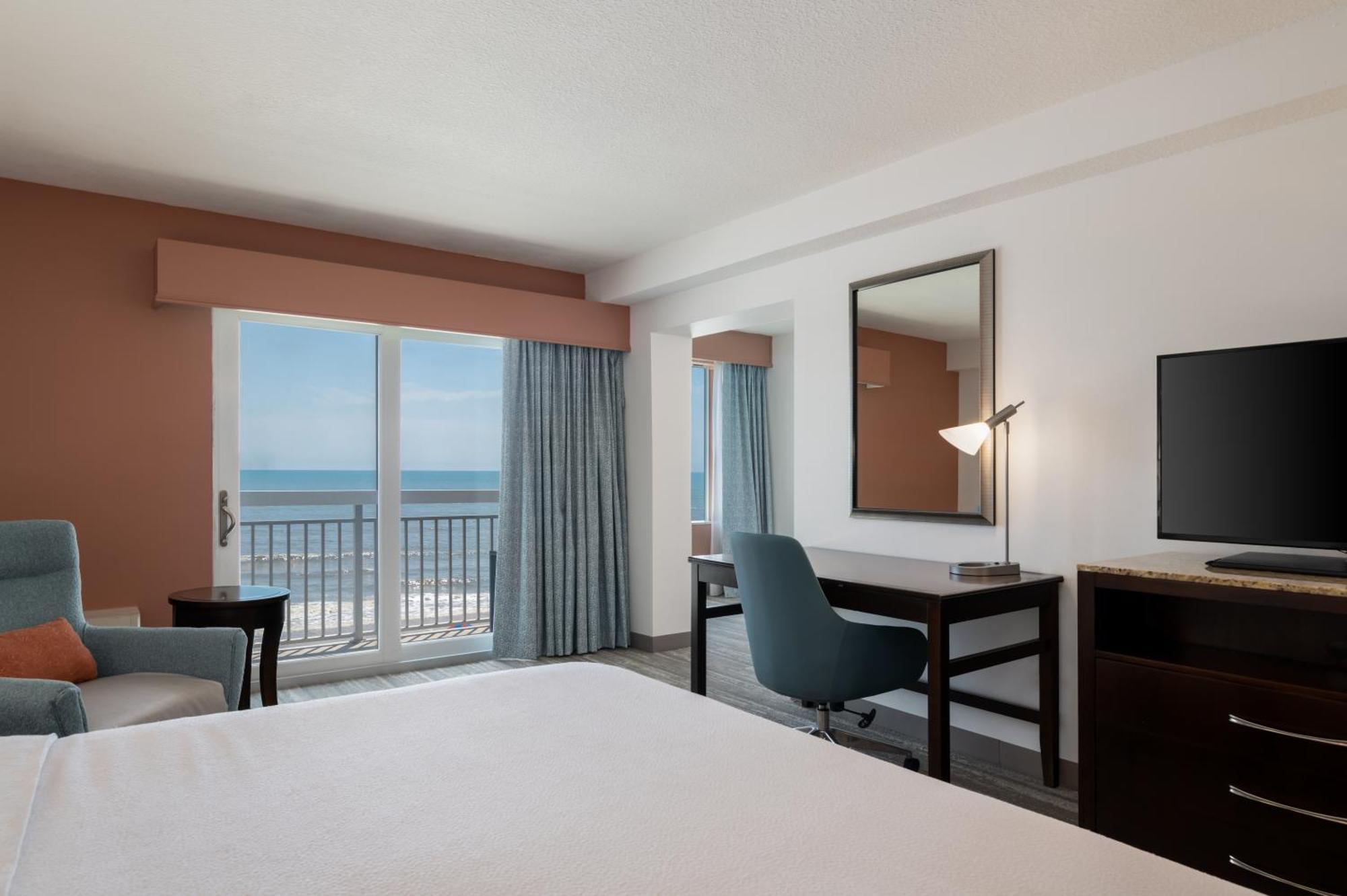Hilton Garden Daytona Oceanfront Hotel 3*