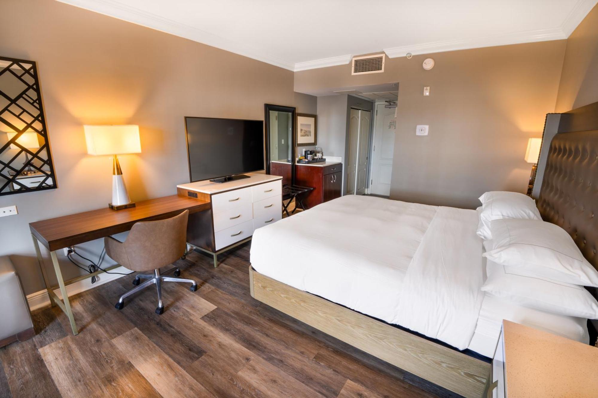Hilton Historic Bayfront Hotel 4*